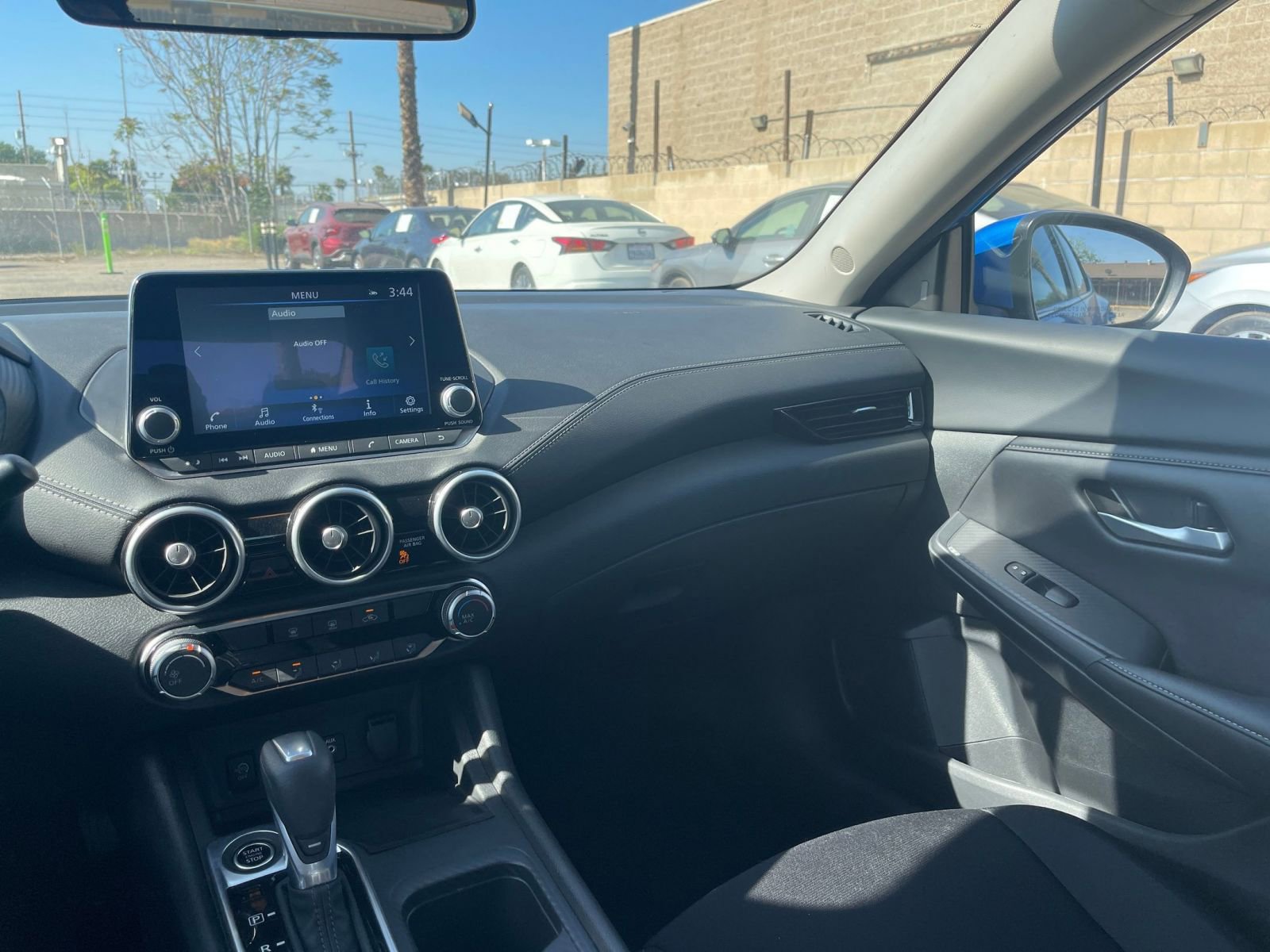 Thumbnail: 2025 Nissan Sentra - 33