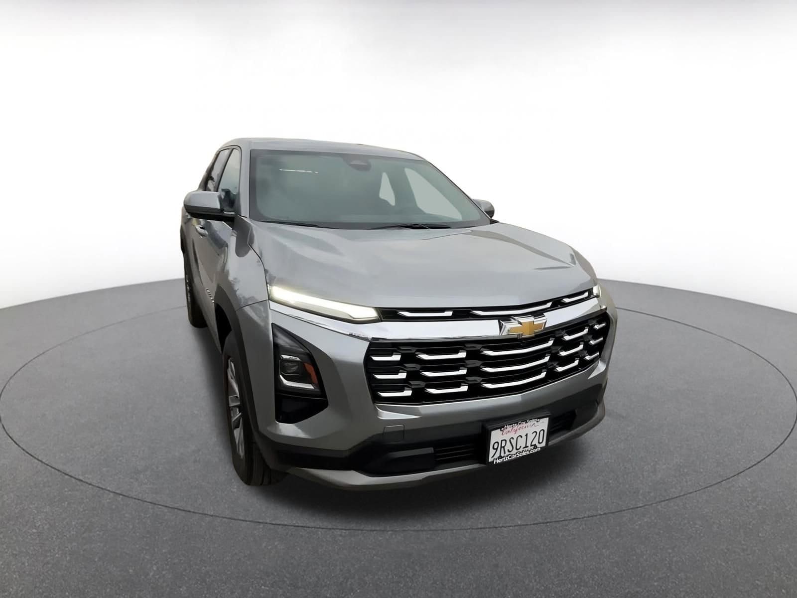 Thumbnail: 2025 Chevrolet Equinox - 3