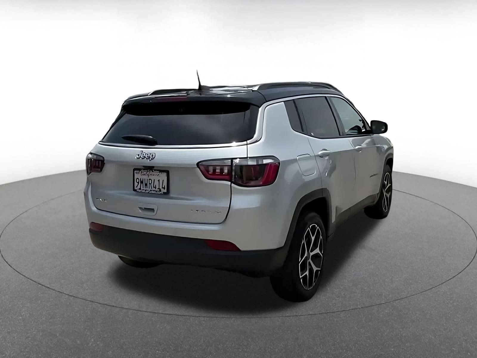 Thumbnail: 2025 Jeep Compass - 14