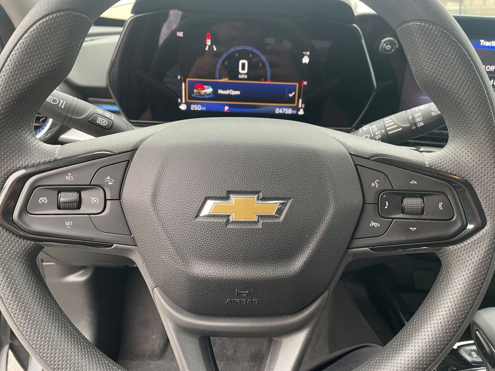 Thumbnail: 2025 Chevrolet Trax - 28