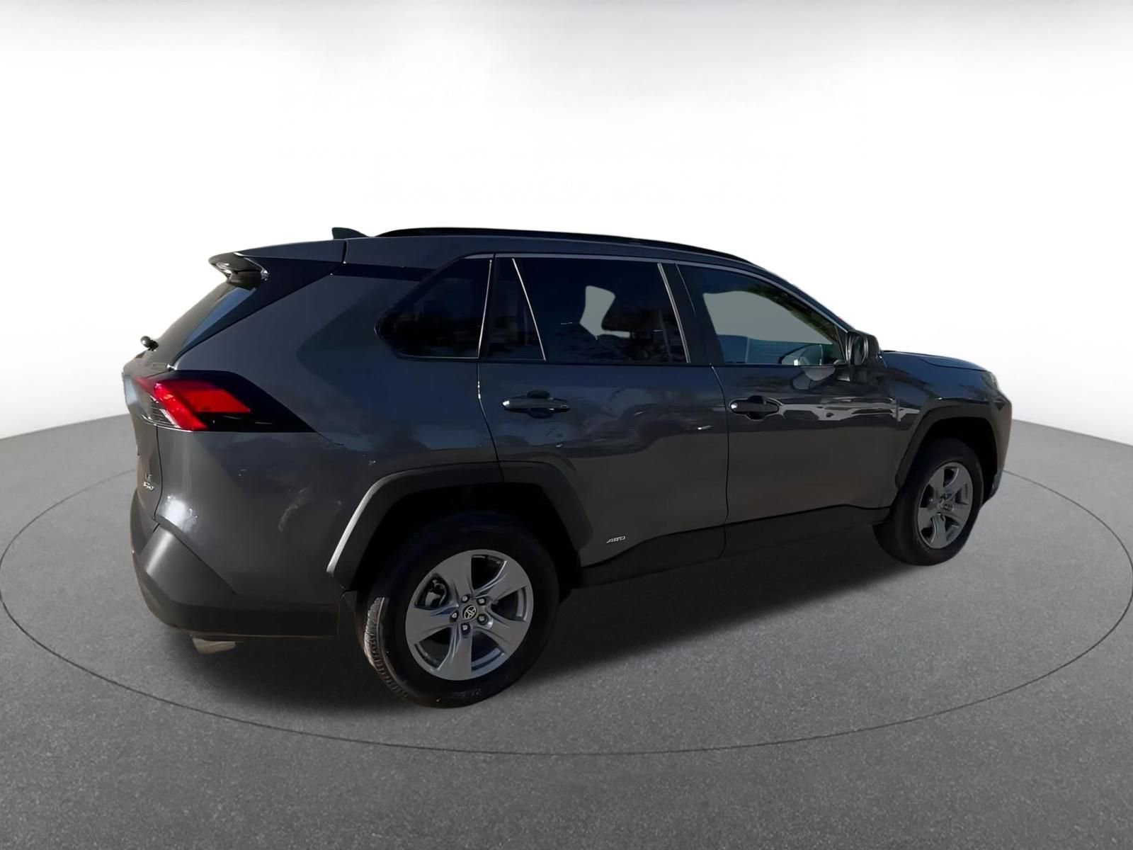 Thumbnail: 2025 Toyota RAV4 - 15