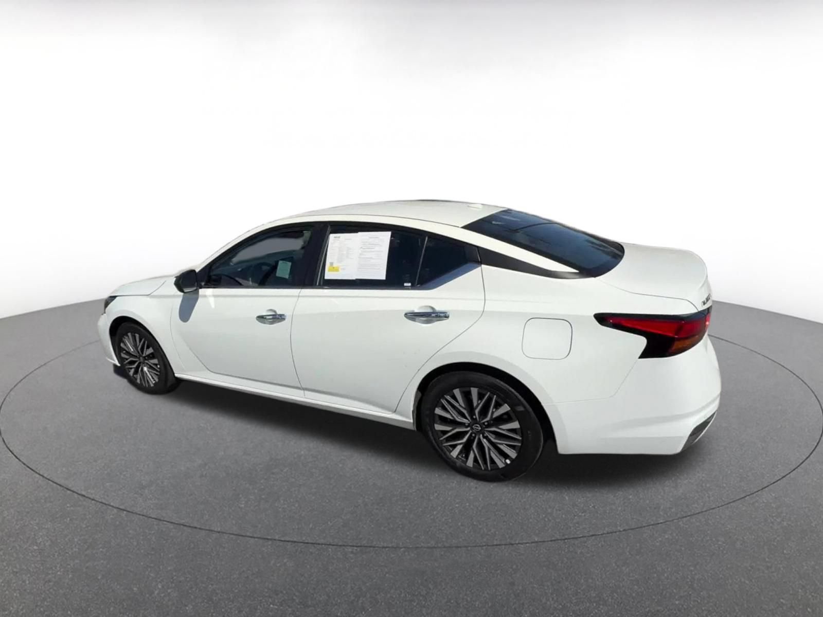 Thumbnail: 2025 Nissan Altima - 10