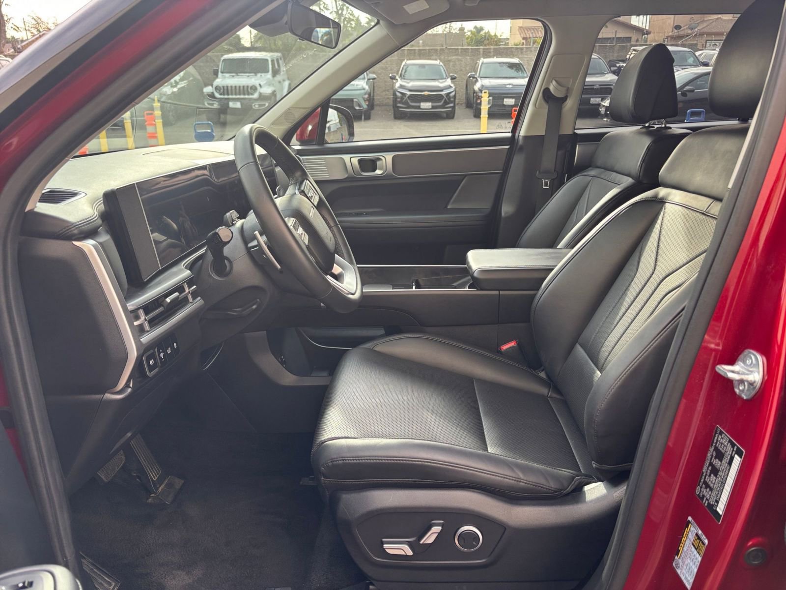 Thumbnail: 2025 Hyundai Santa Fe - 28