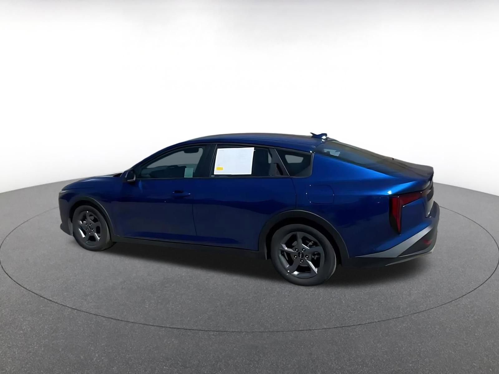 Thumbnail: 2025 Kia K4 - 10