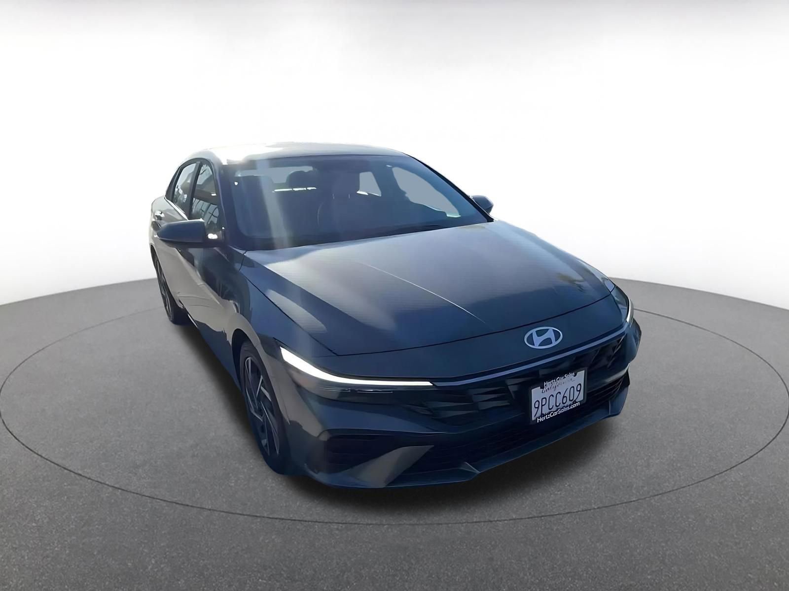 Thumbnail: 2025 Hyundai Elantra - 3