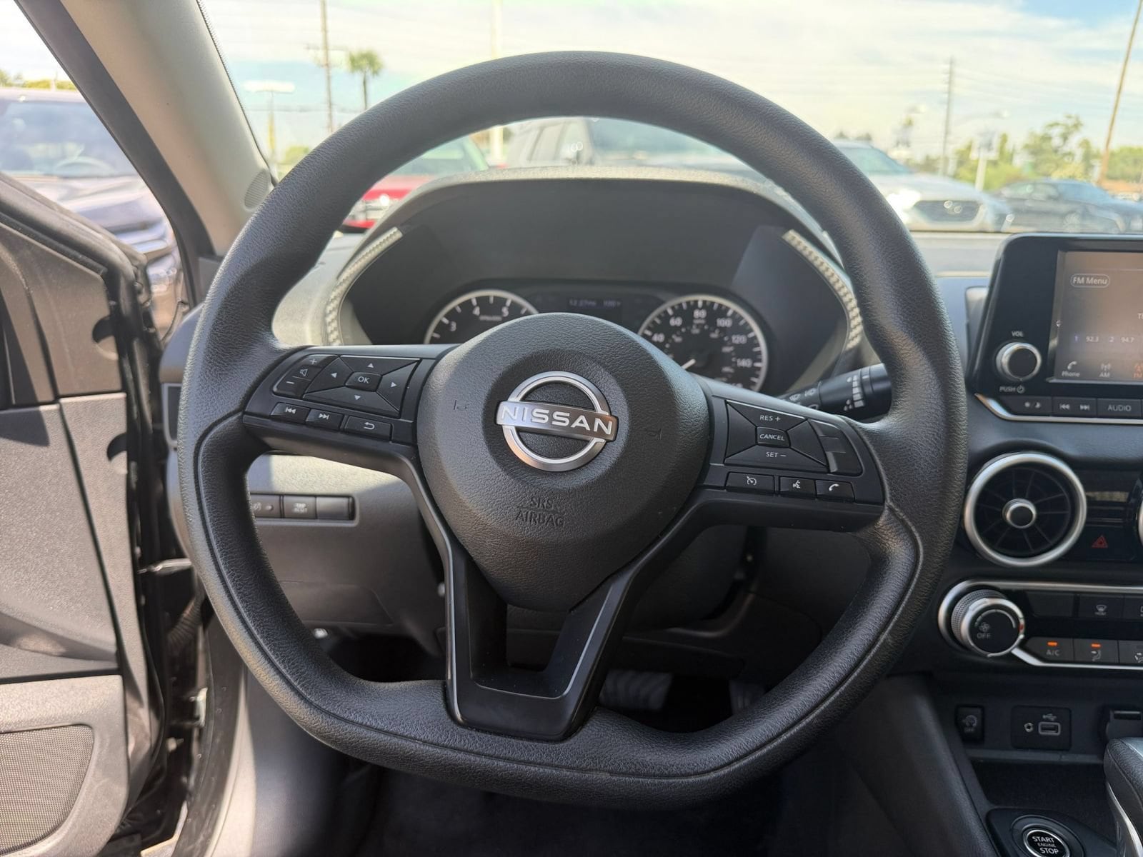 Thumbnail: 2025 Nissan Sentra - 25