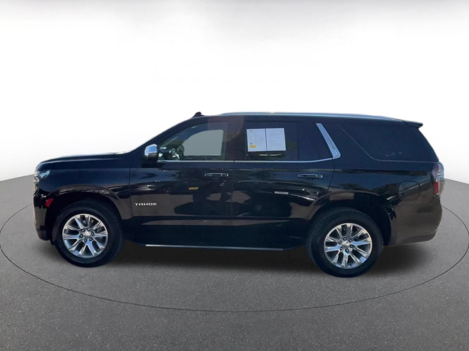 Thumbnail: 2023 Chevrolet Tahoe - 9