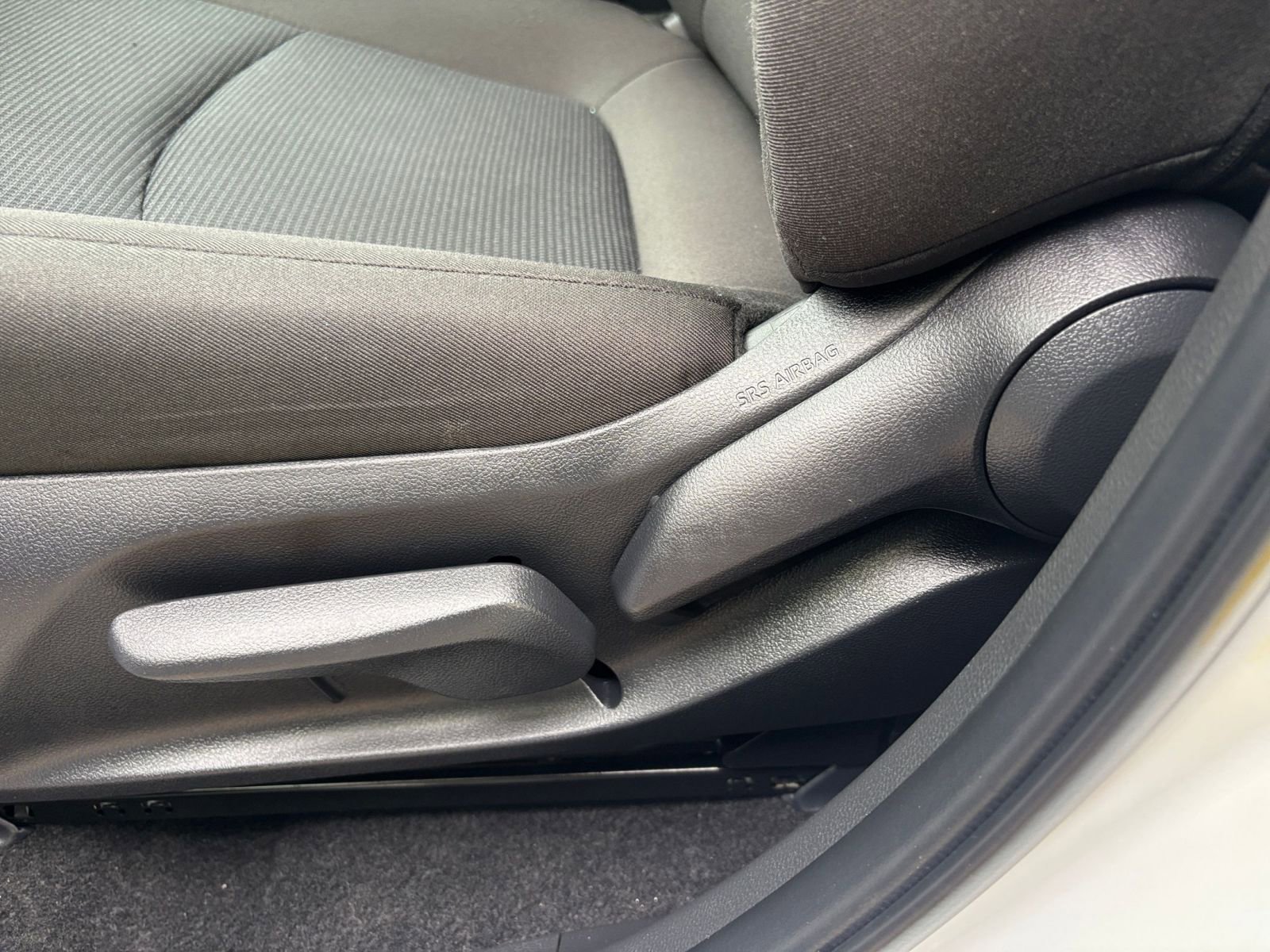 Thumbnail: 2025 Toyota RAV4 - 23