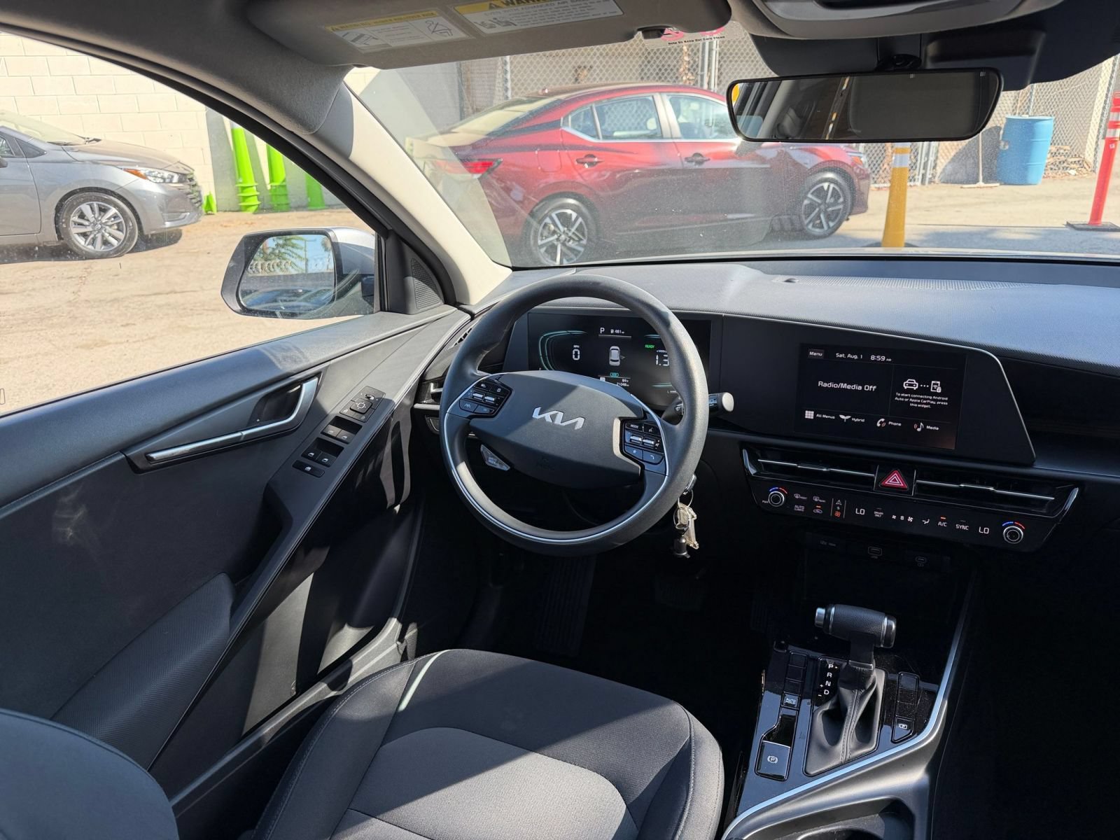 Thumbnail: 2026 Kia Niro - 32