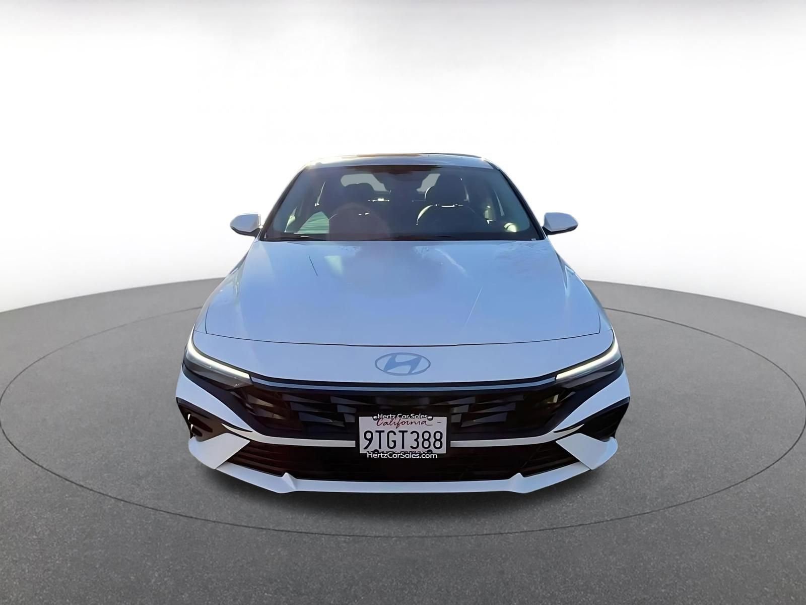 Thumbnail: 2025 Hyundai Elantra - 4