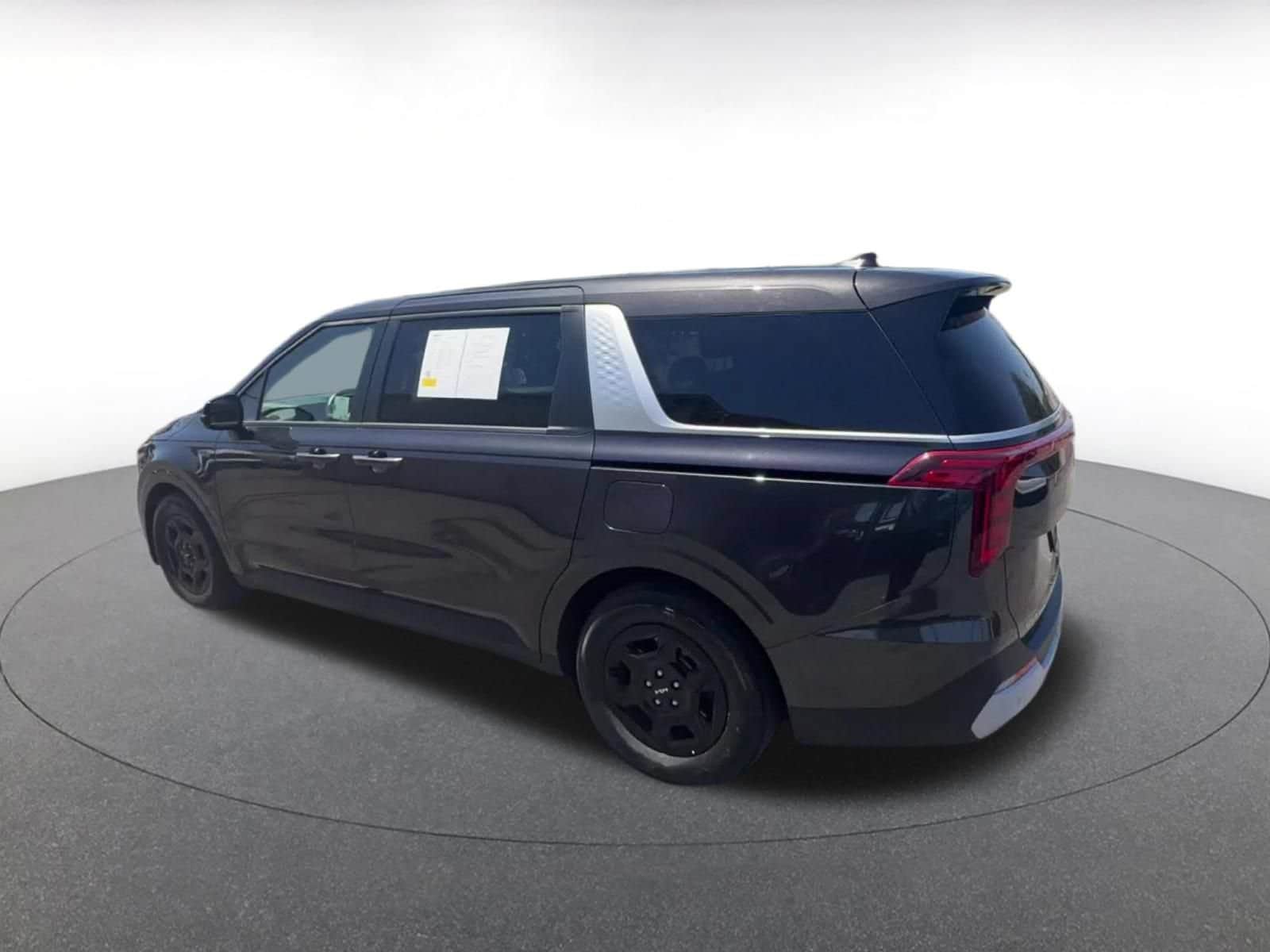 Thumbnail: 2026 Kia Carnival - 10