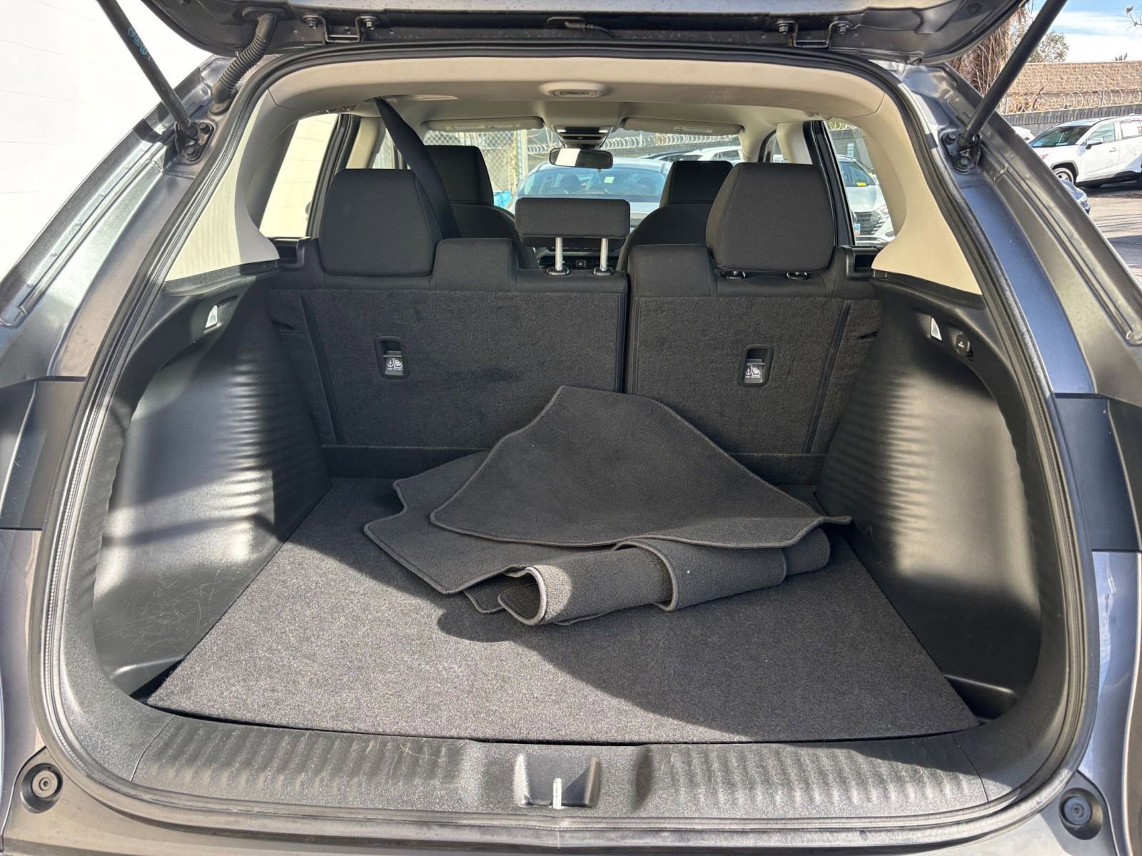 Thumbnail: 2025 Honda HR-V - 31