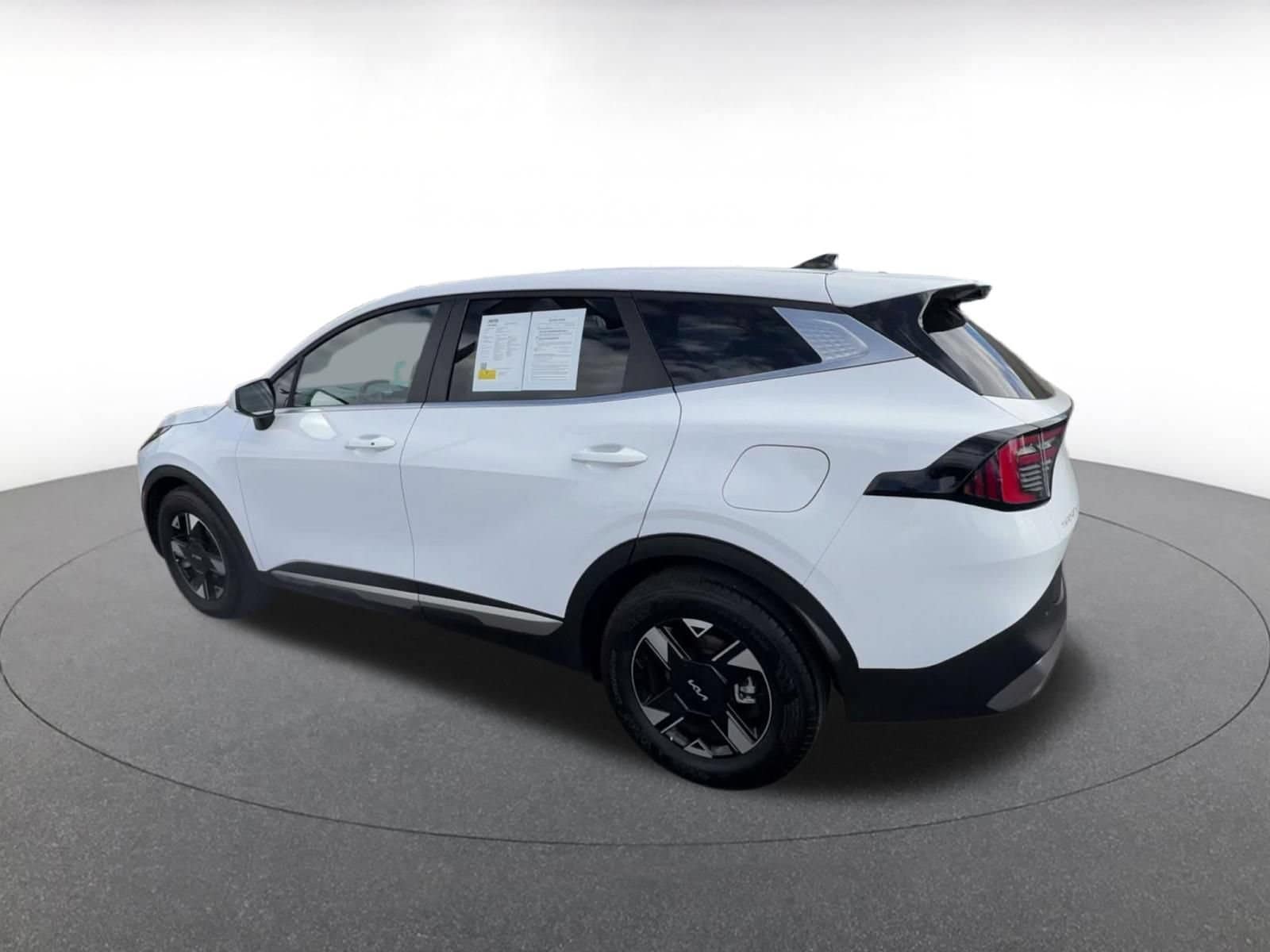 Thumbnail: 2026 Kia Sportage - 9