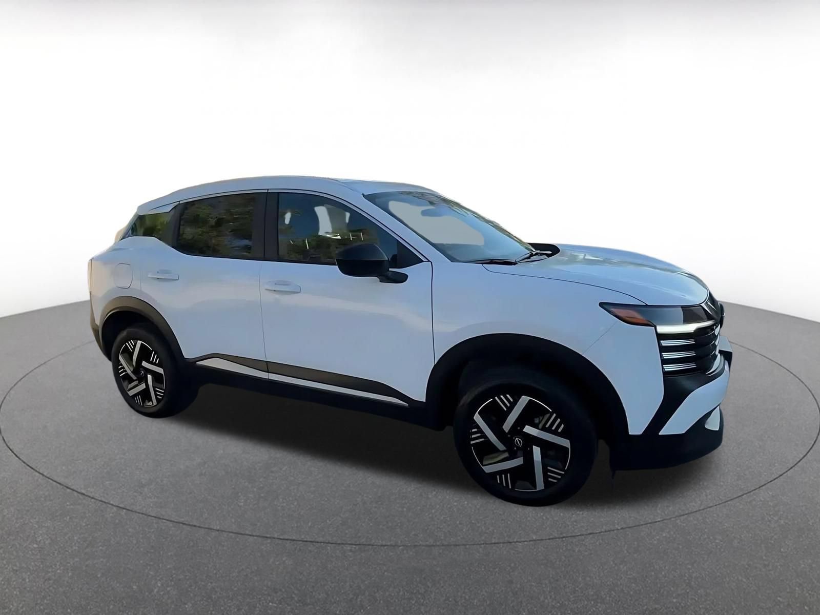 Thumbnail: 2026 Nissan Kicks - 2