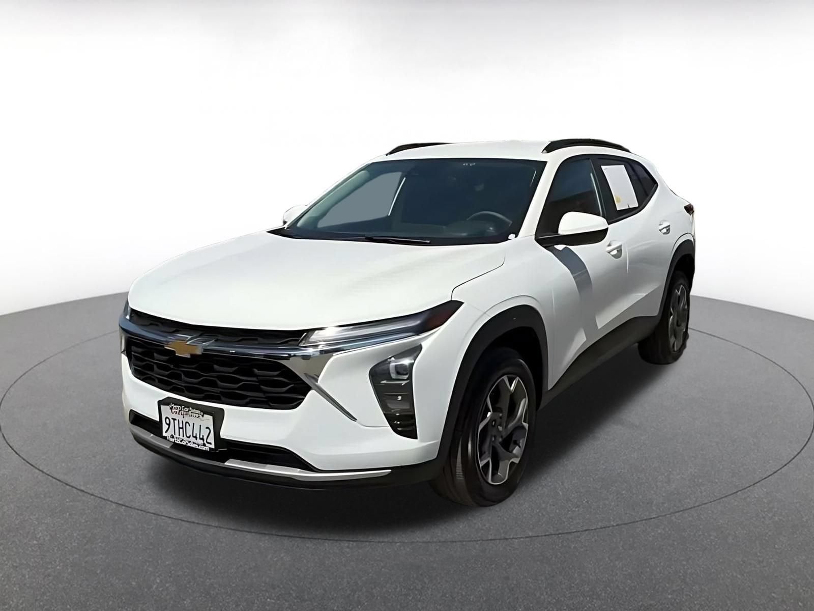 Thumbnail: 2025 Chevrolet Trax - 6