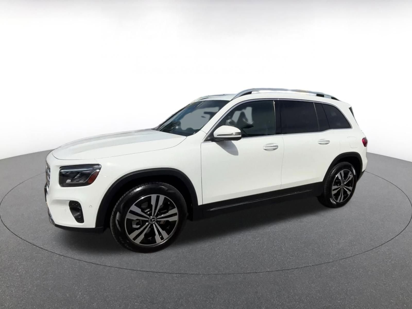 Thumbnail: 2024 Mercedes-Benz GLB - 8