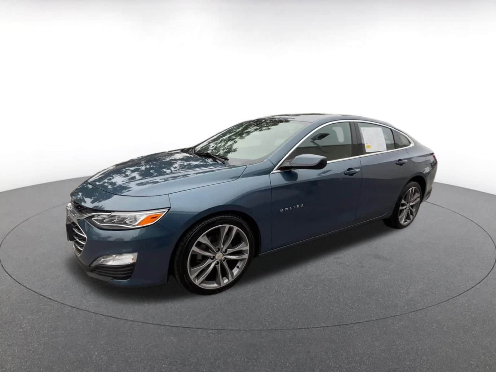 Thumbnail: 2024 Chevrolet Malibu - 8