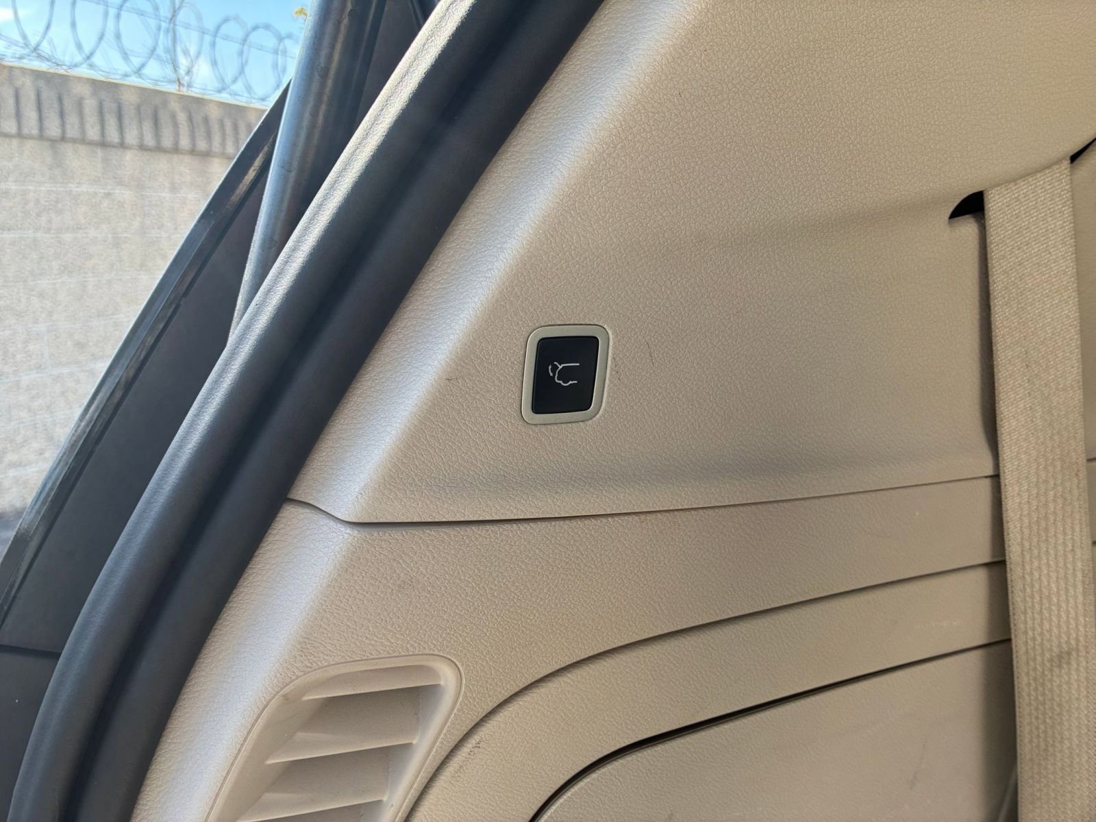 Thumbnail: 2023 Chrysler Pacifica - 23