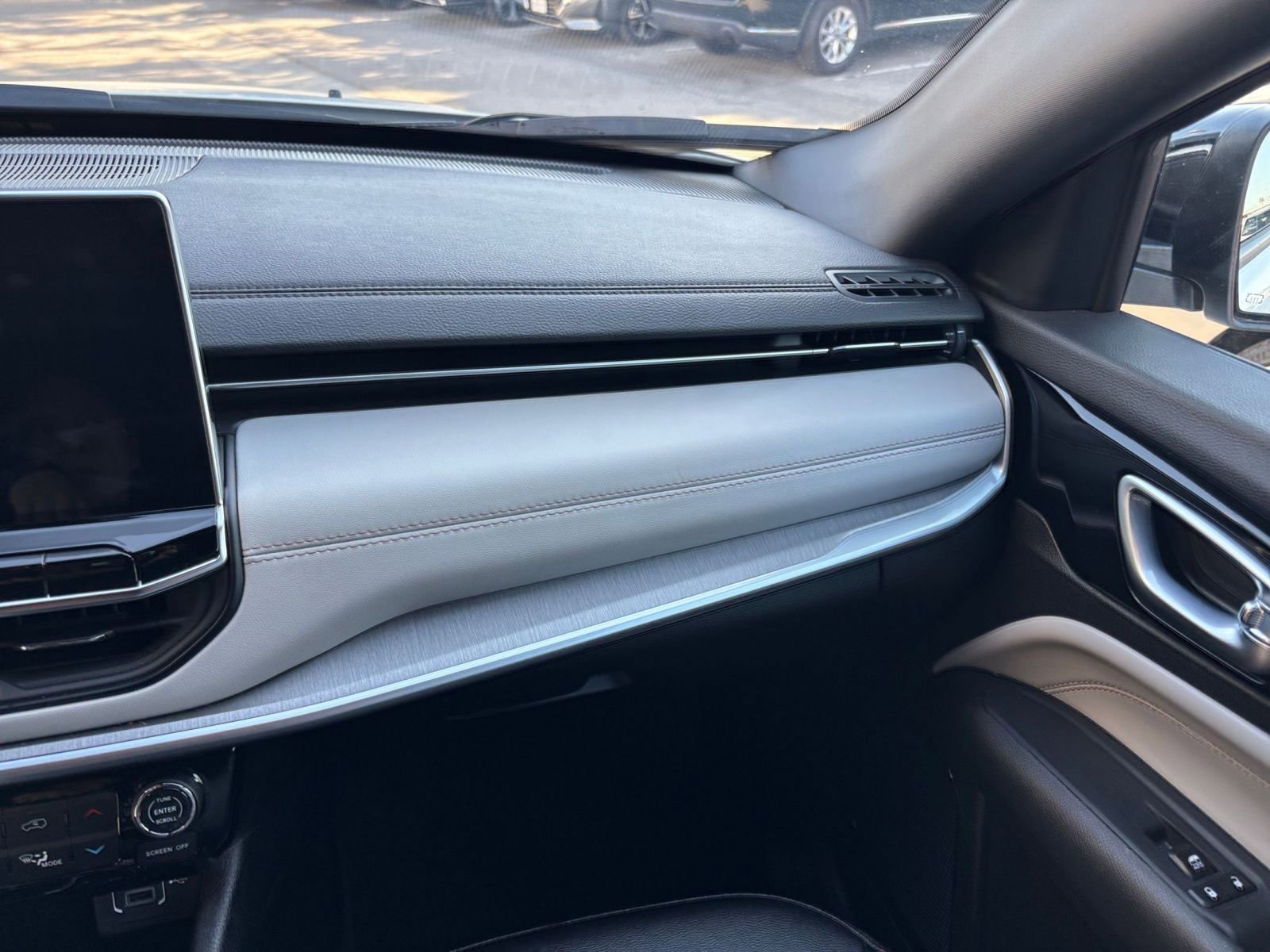 Thumbnail: 2025 Jeep Compass - 35