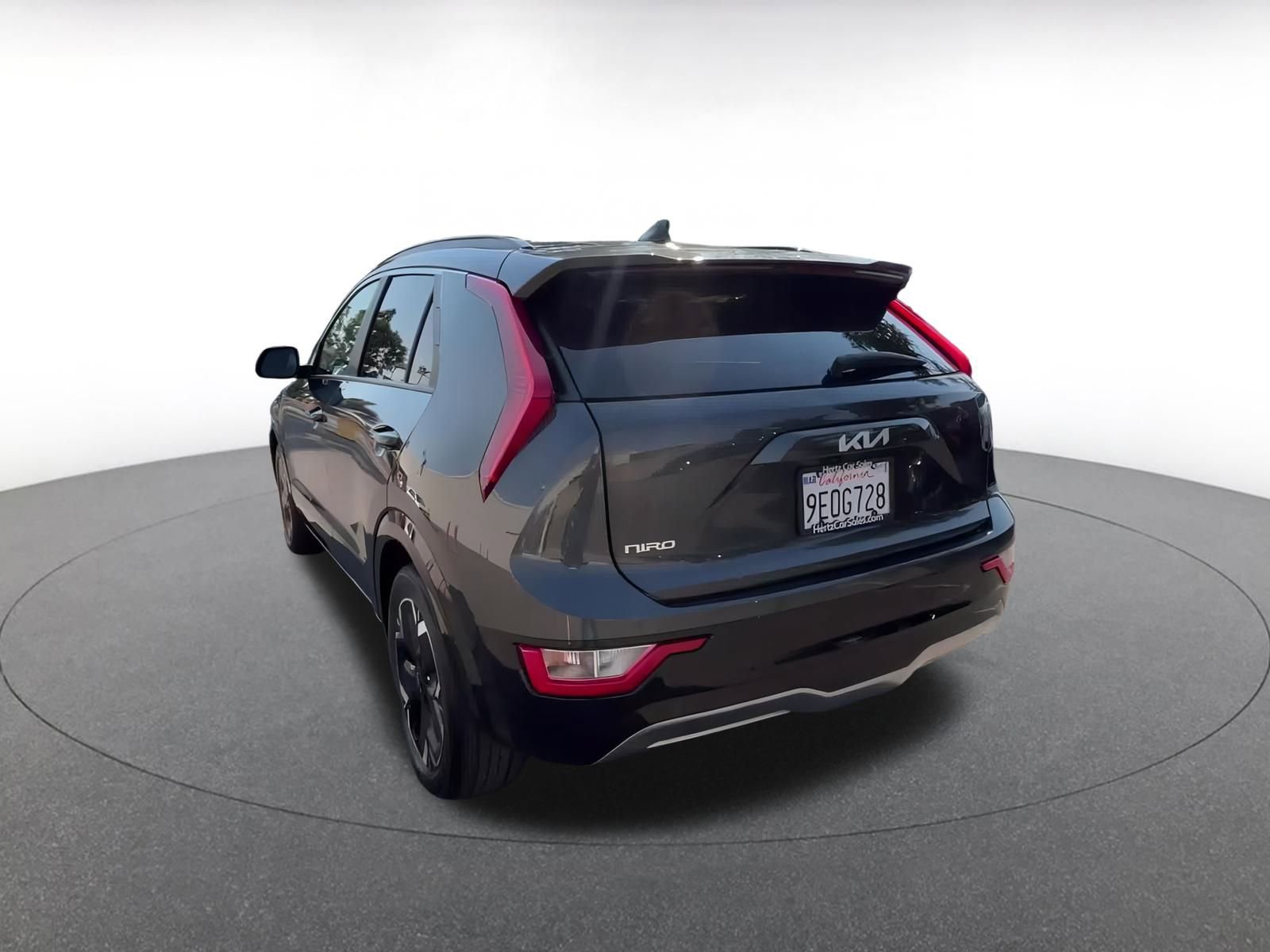 Thumbnail: 2023 Kia Niro - 11