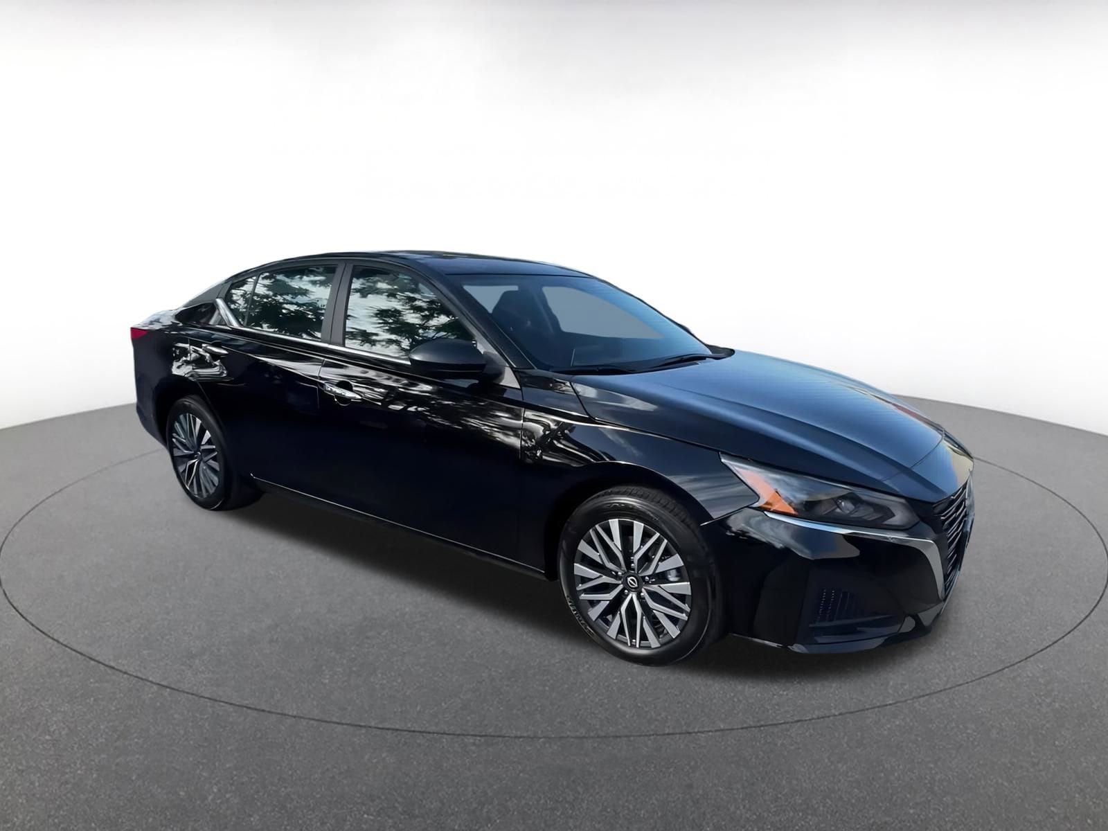 Thumbnail: 2024 Nissan Altima - 2
