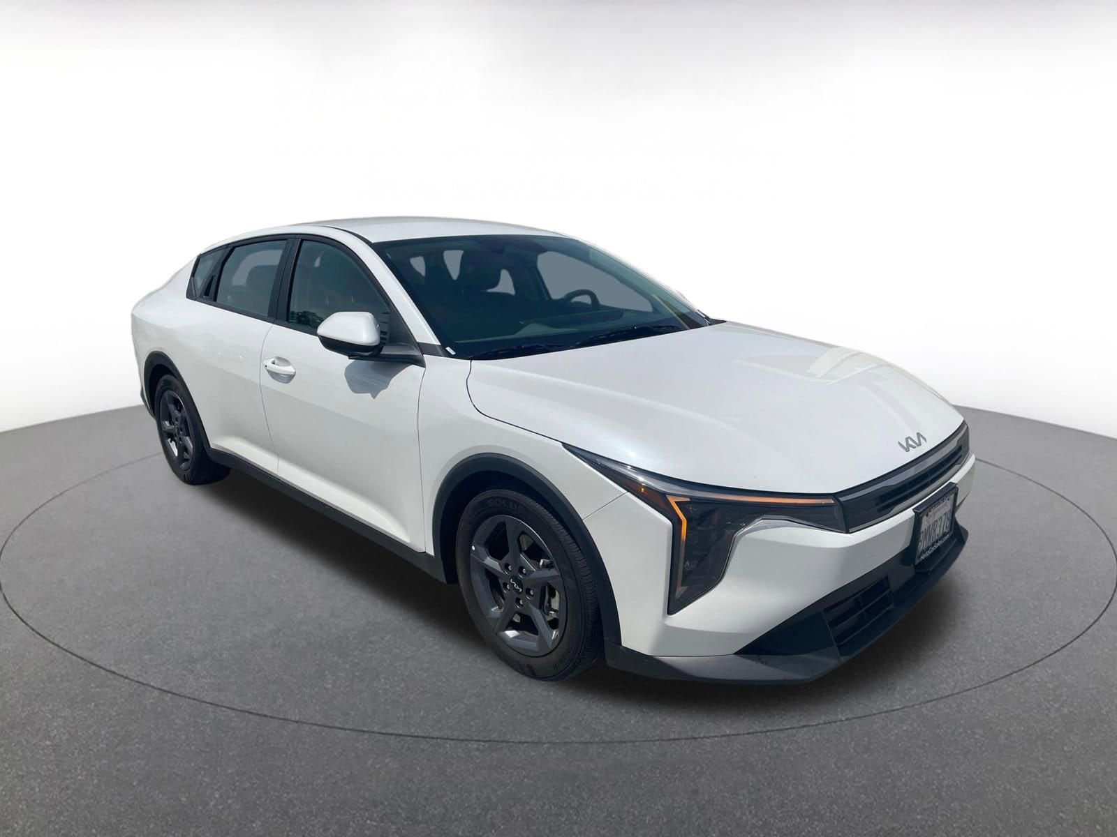 Thumbnail: 2025 Kia K4 - 1