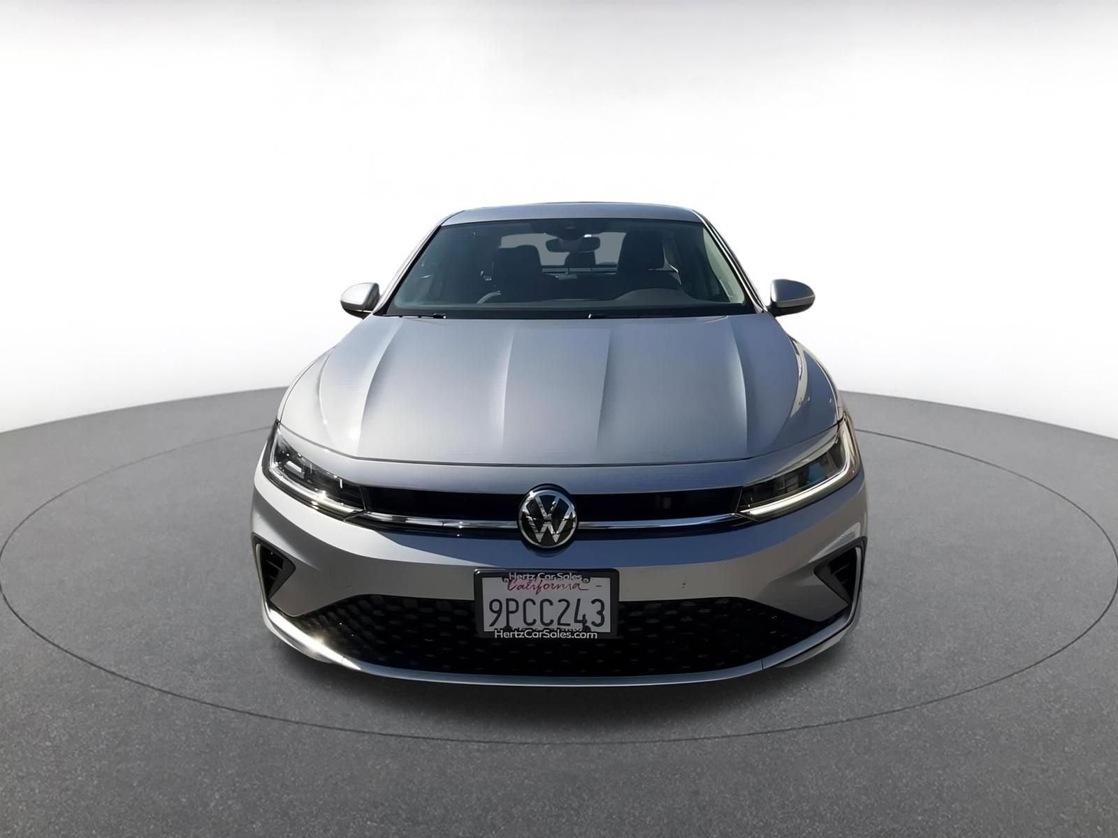 Thumbnail: 2025 Volkswagen Jetta - 4