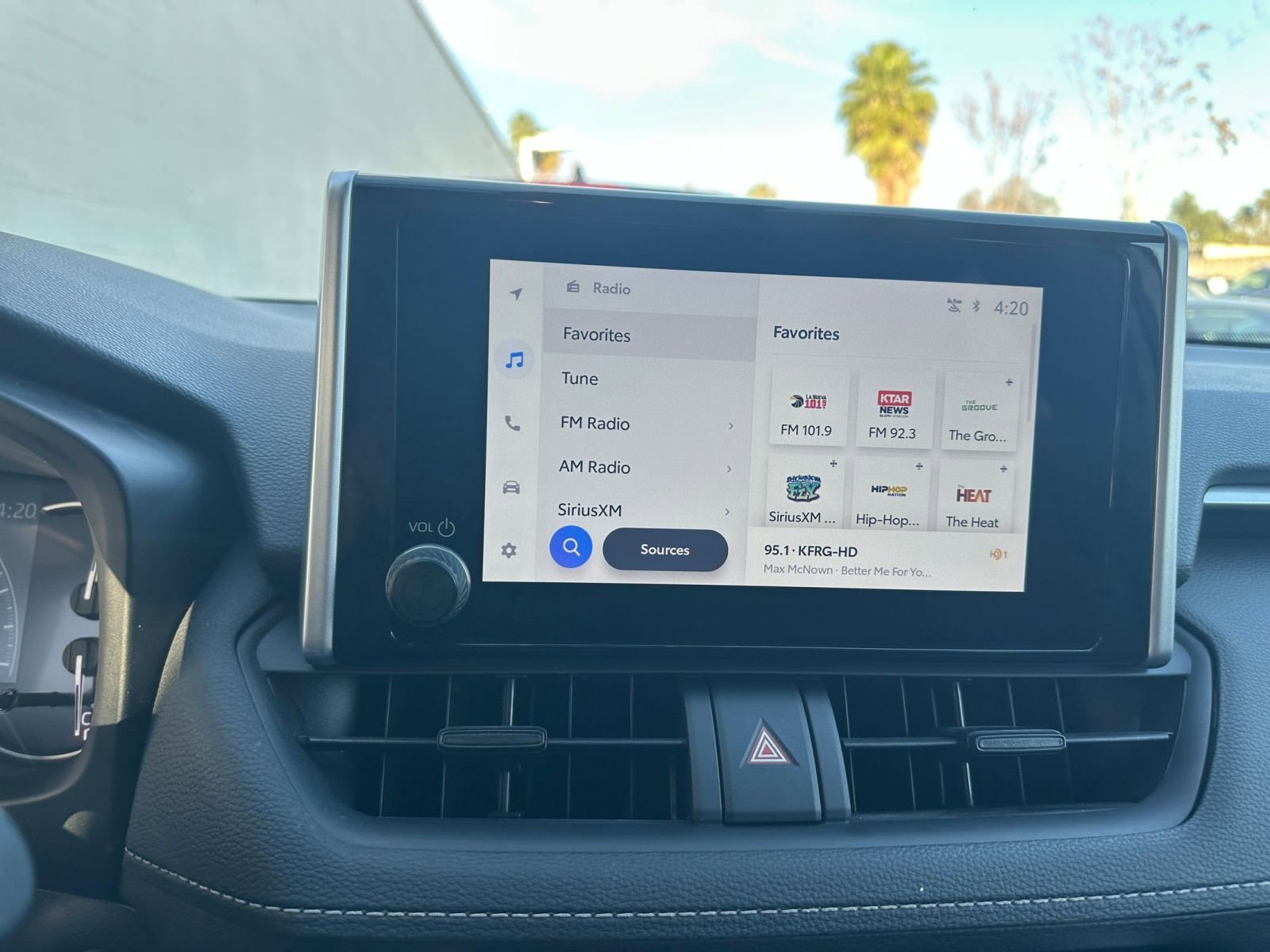 Thumbnail: 2025 Toyota RAV4 - 20