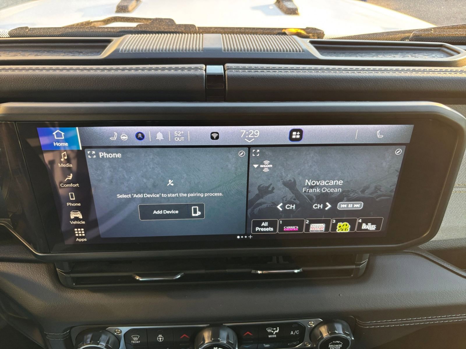 Thumbnail: 2025 Jeep Wrangler - 21