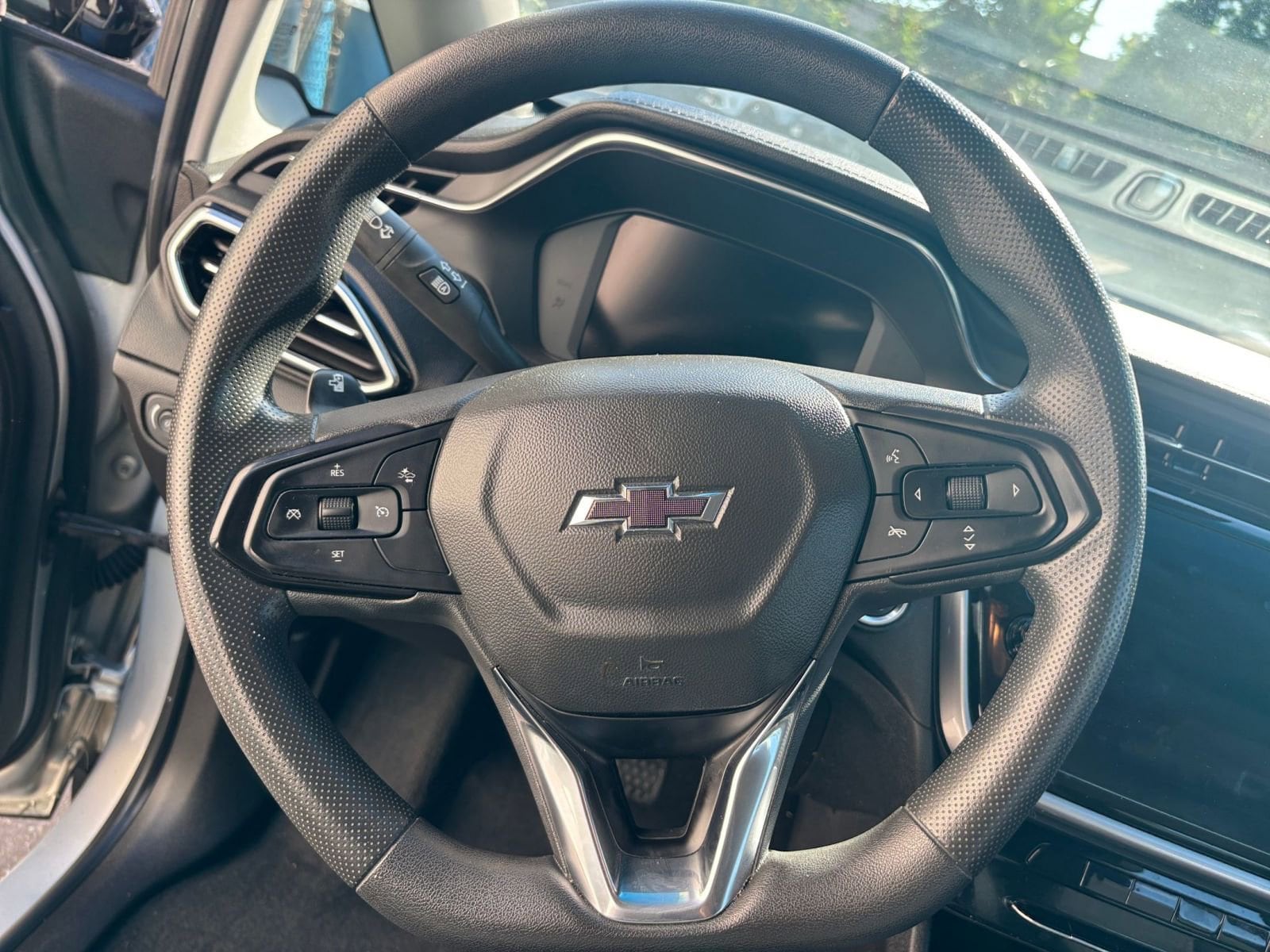 Thumbnail: 2023 Chevrolet Bolt EV - 32
