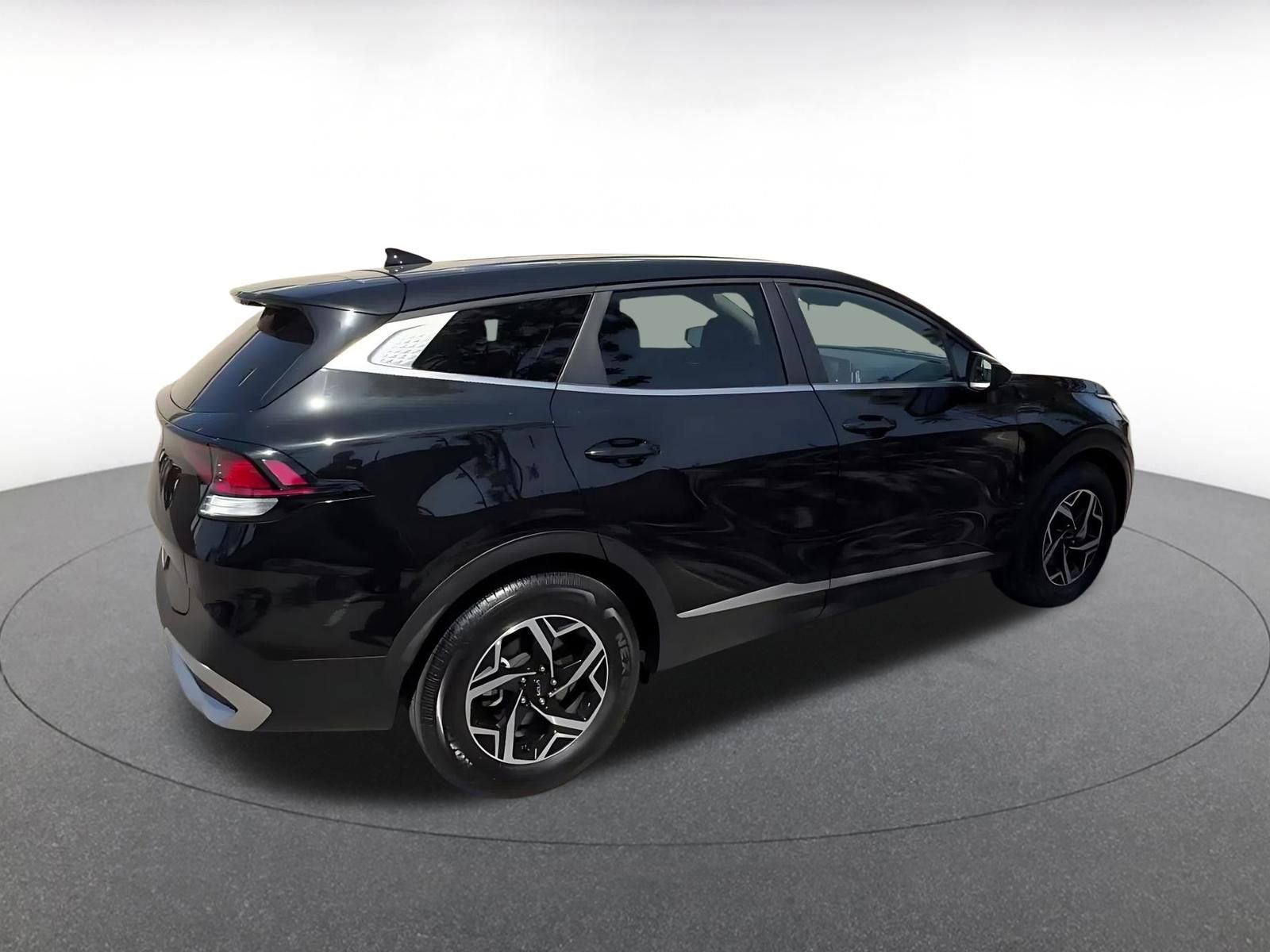 Thumbnail: 2025 Kia Sportage - 14