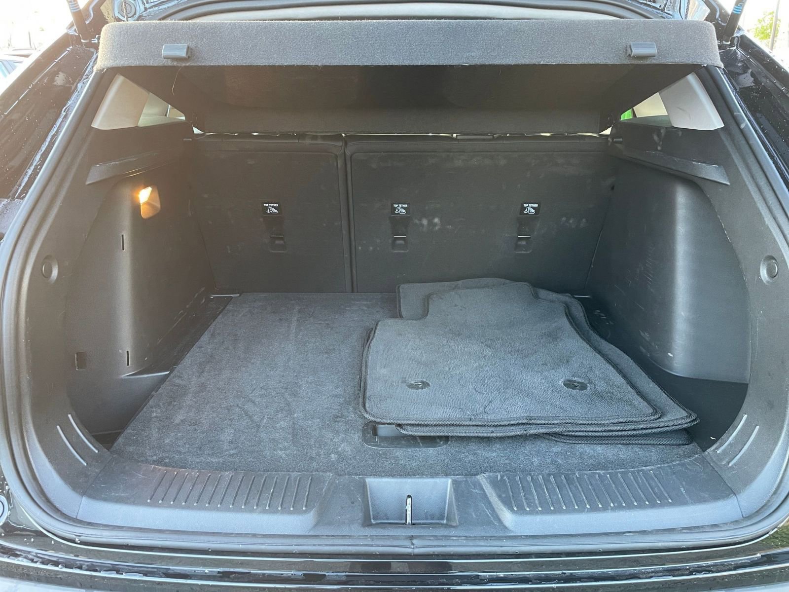 Thumbnail: 2025 Chevrolet Trax - 32