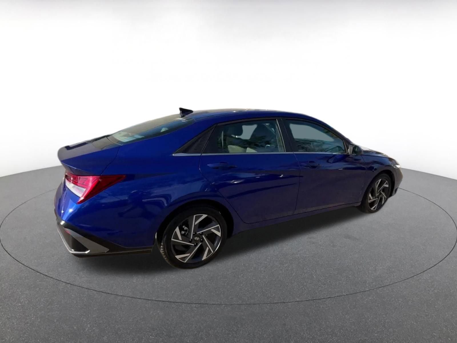 Thumbnail: 2025 Hyundai Elantra - 14