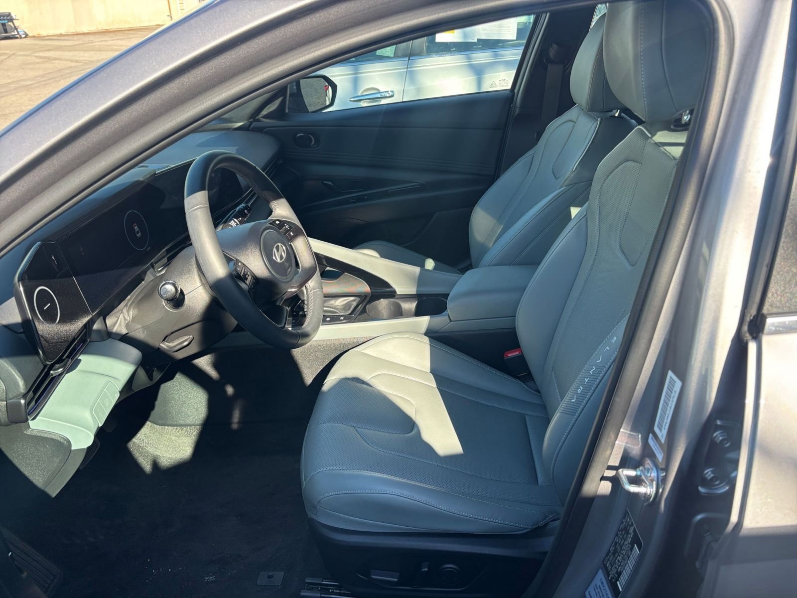 Thumbnail: 2025 Hyundai Elantra - 27