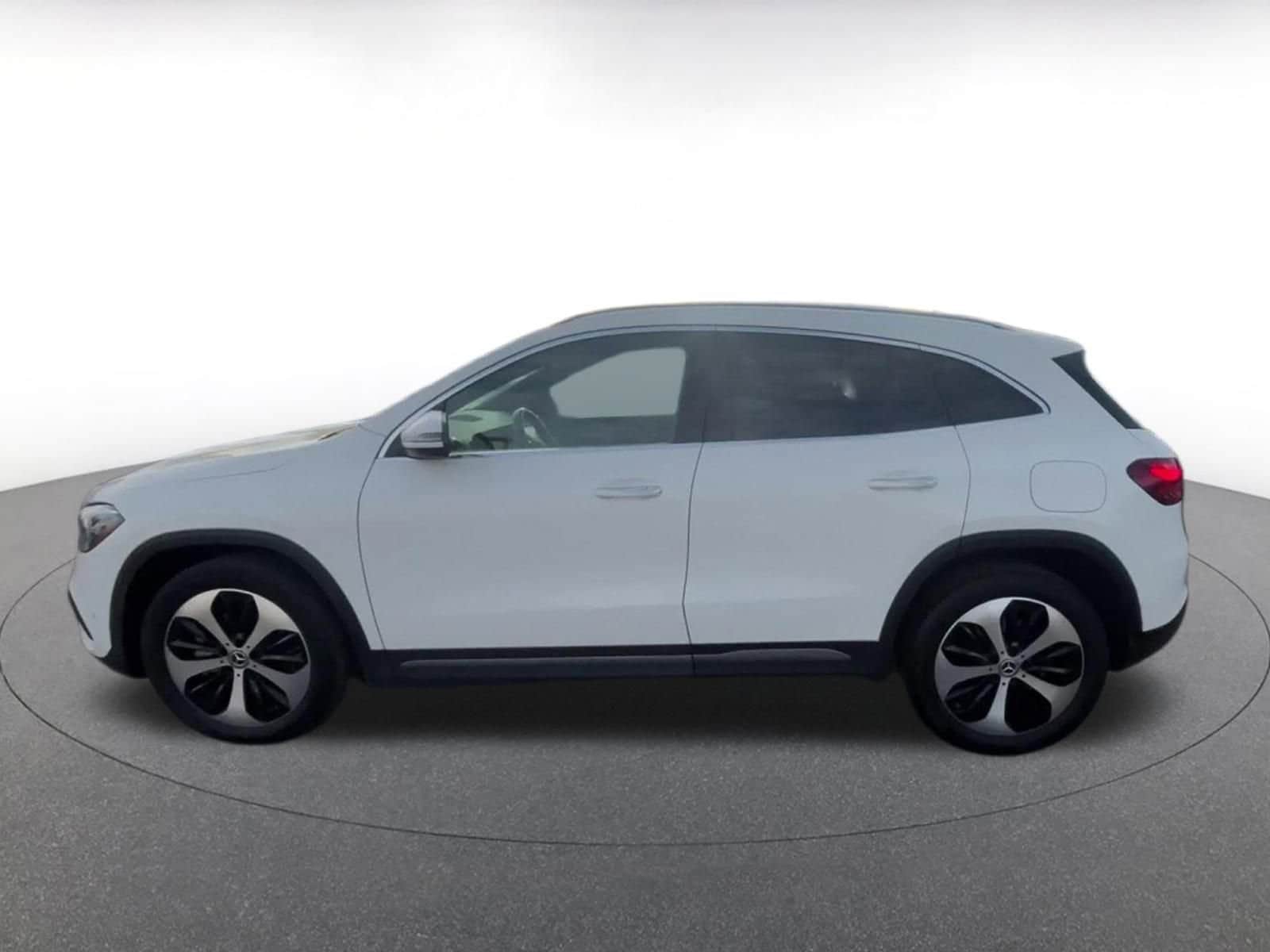 Thumbnail: 2025 Mercedes-Benz GLA - 9