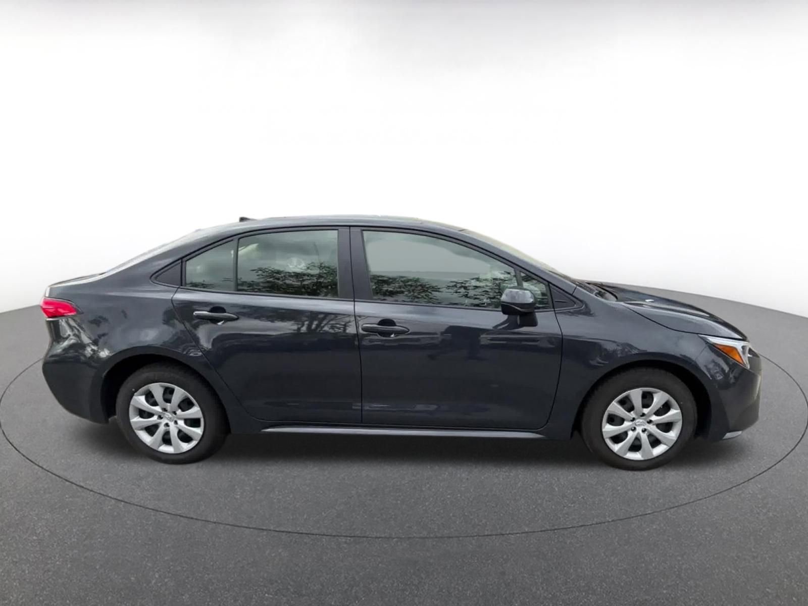 Thumbnail: 2025 Toyota Corolla - 16