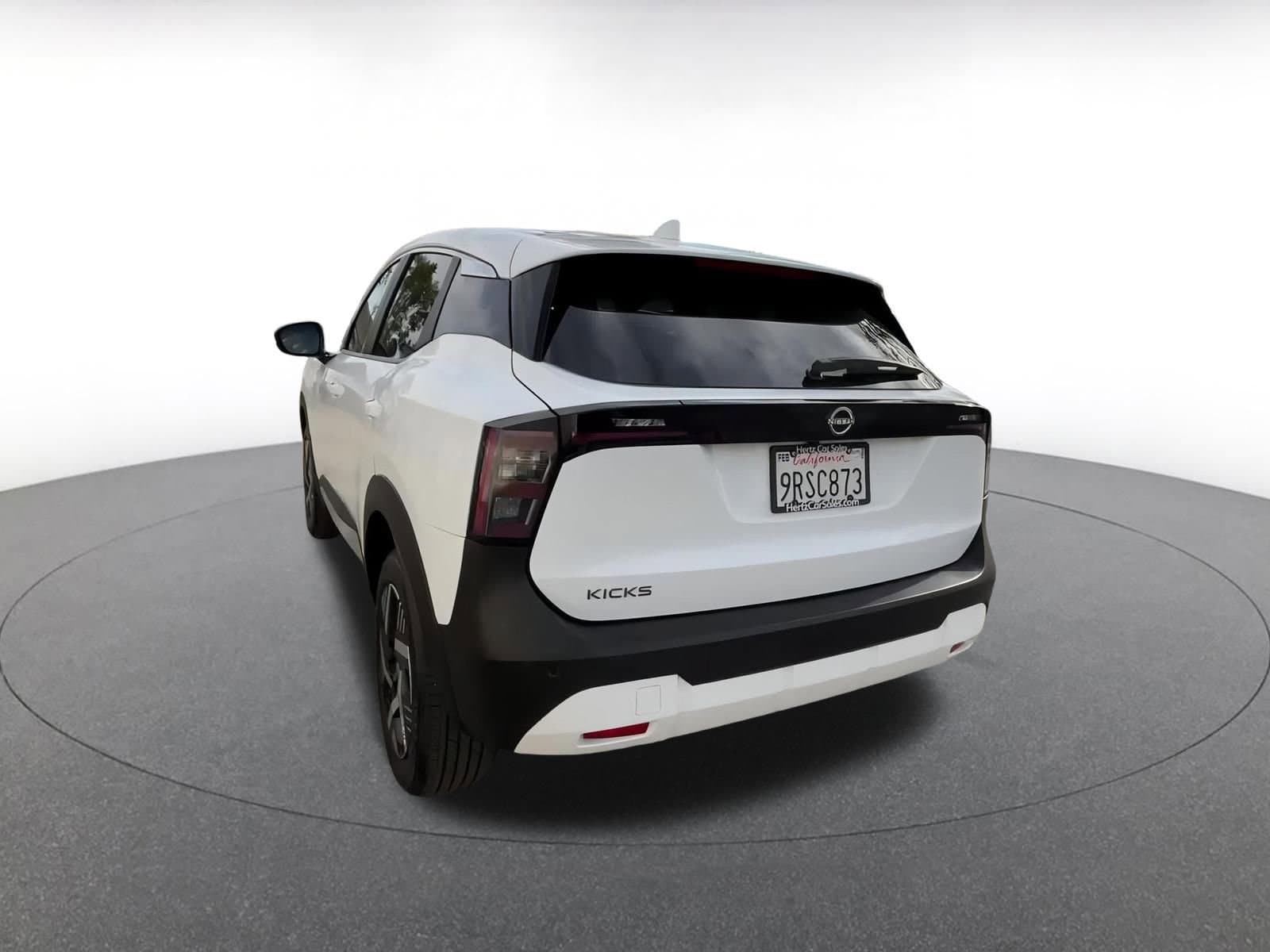 Thumbnail: 2025 Nissan Kicks - 11