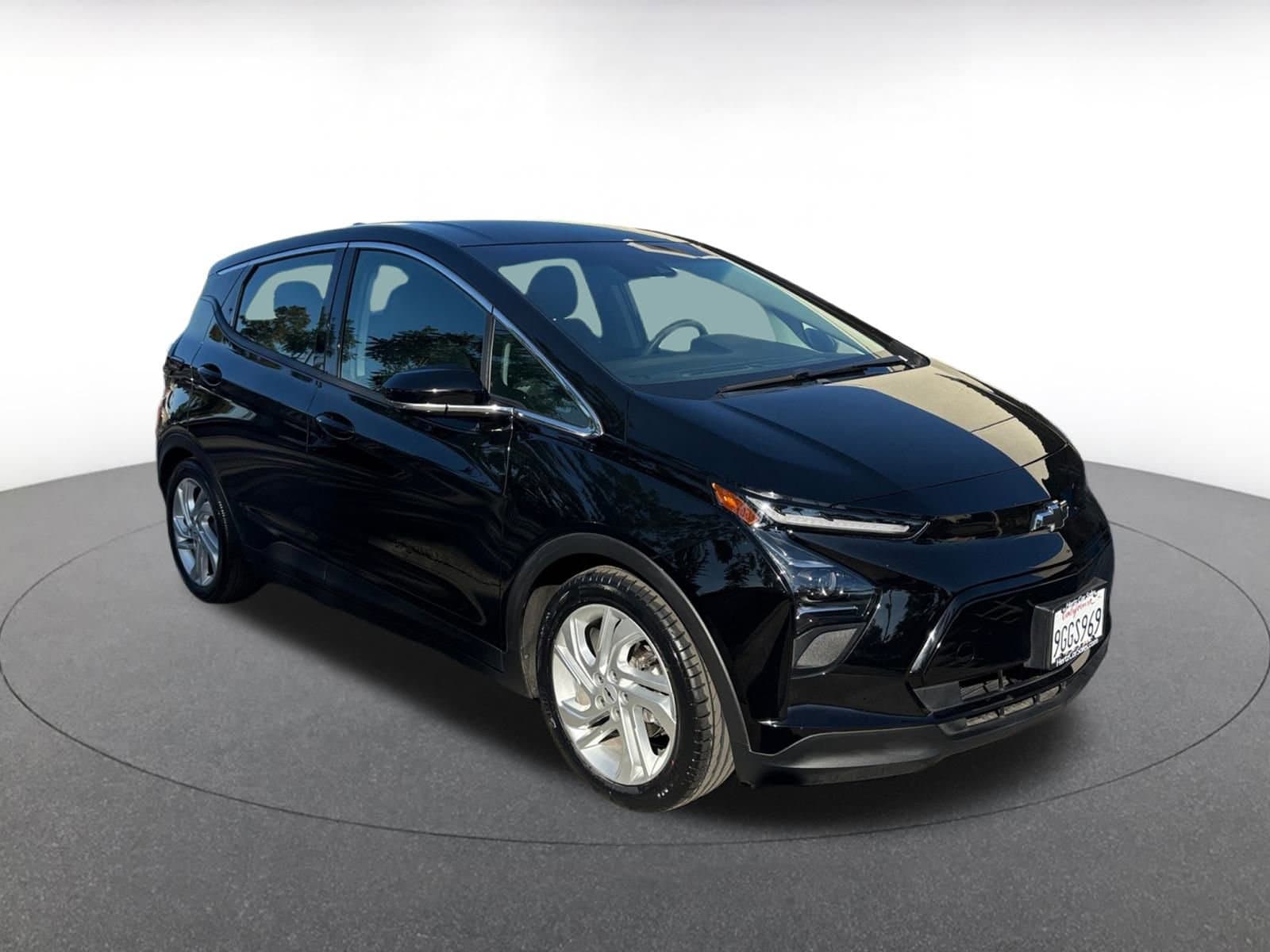 Thumbnail: 2023 Chevrolet Bolt EV - 1