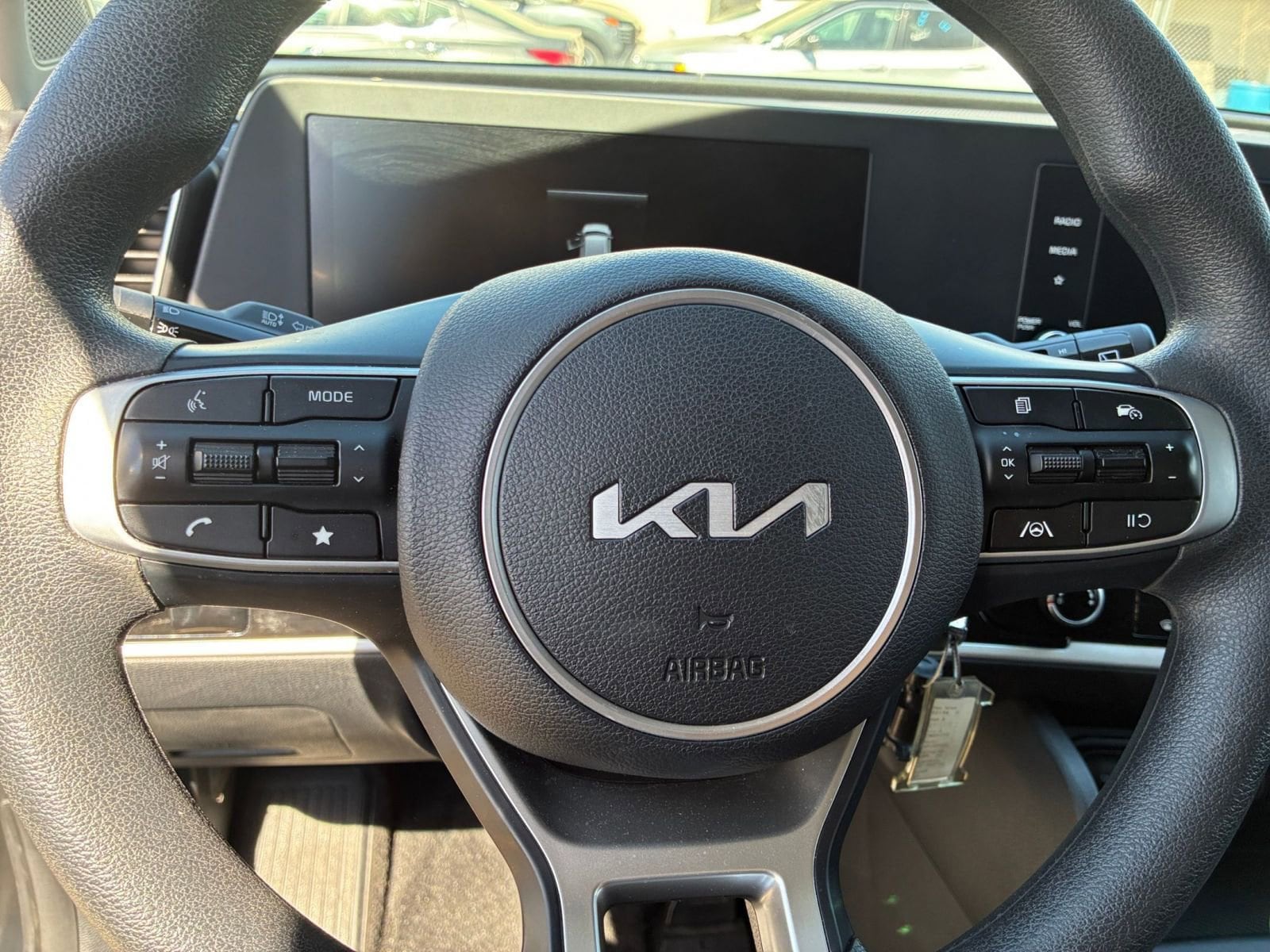 Thumbnail: 2025 Kia Sportage - 28