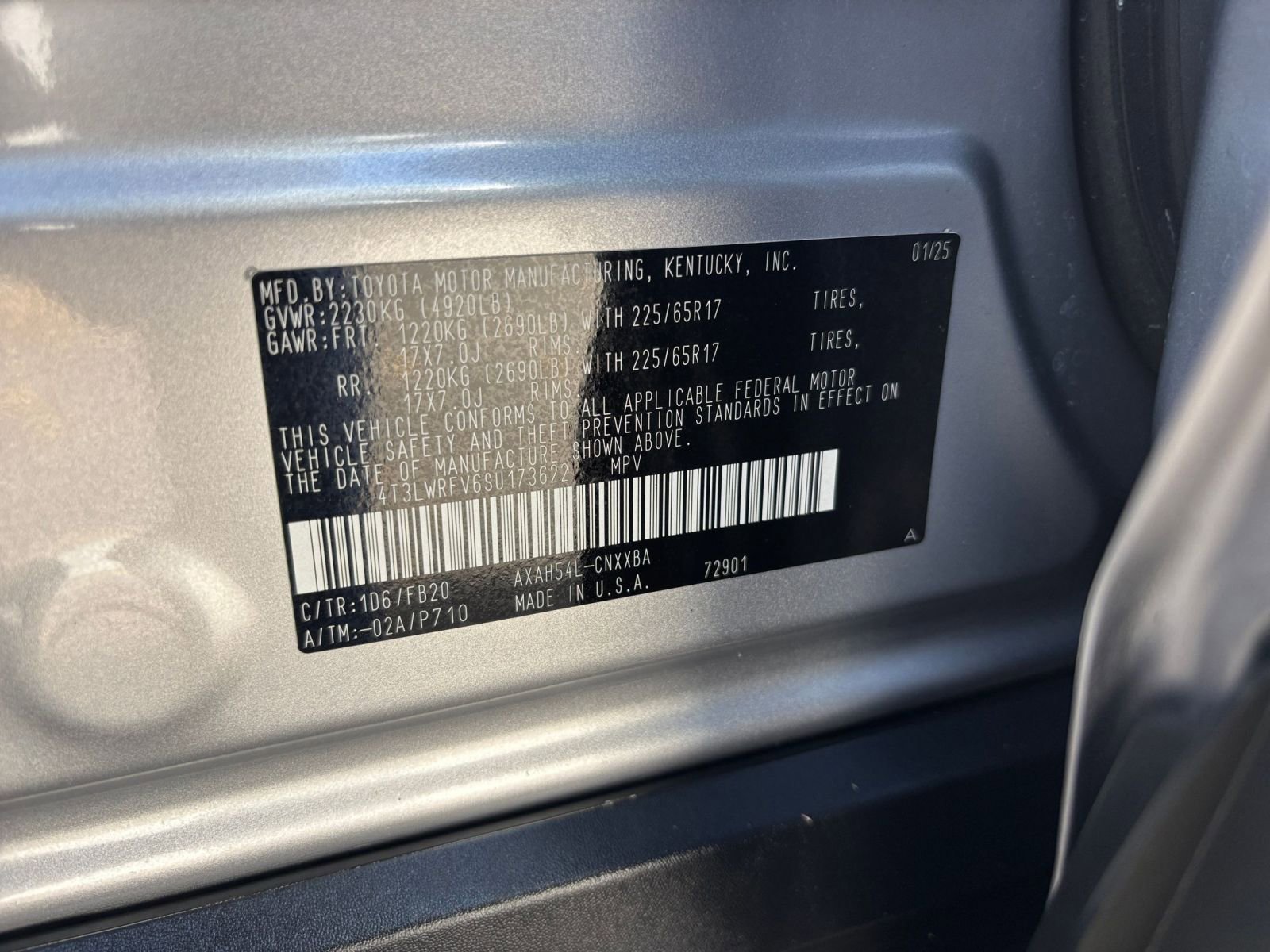 Thumbnail: 2025 Toyota RAV4 - 29