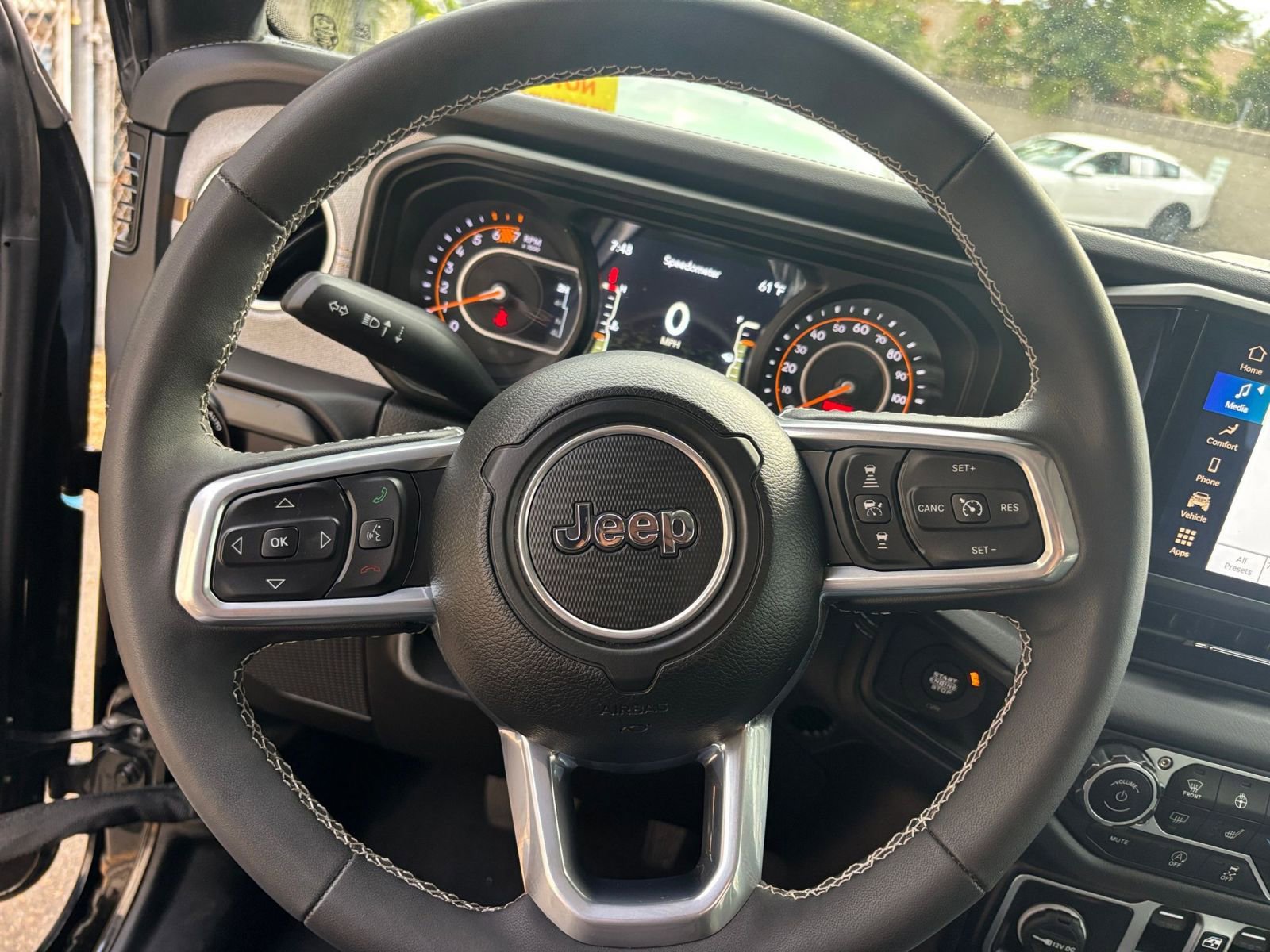 Thumbnail: 2025 Jeep Wrangler - 28