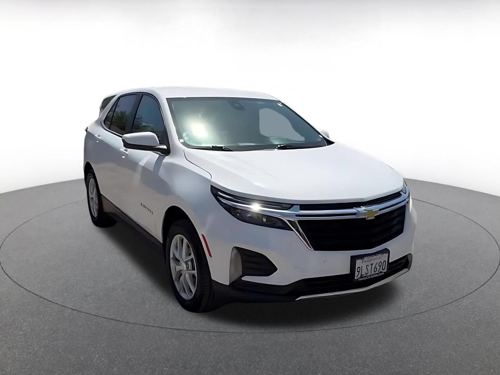 Thumbnail: 2024 Chevrolet Equinox - 3