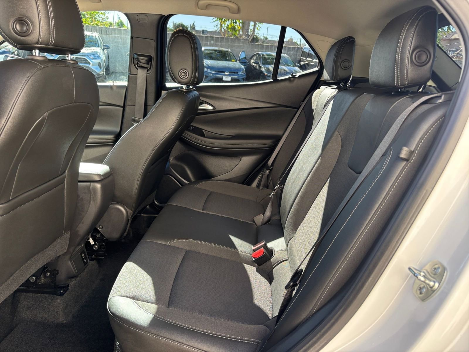 Thumbnail: 2025 Buick Encore GX - 25