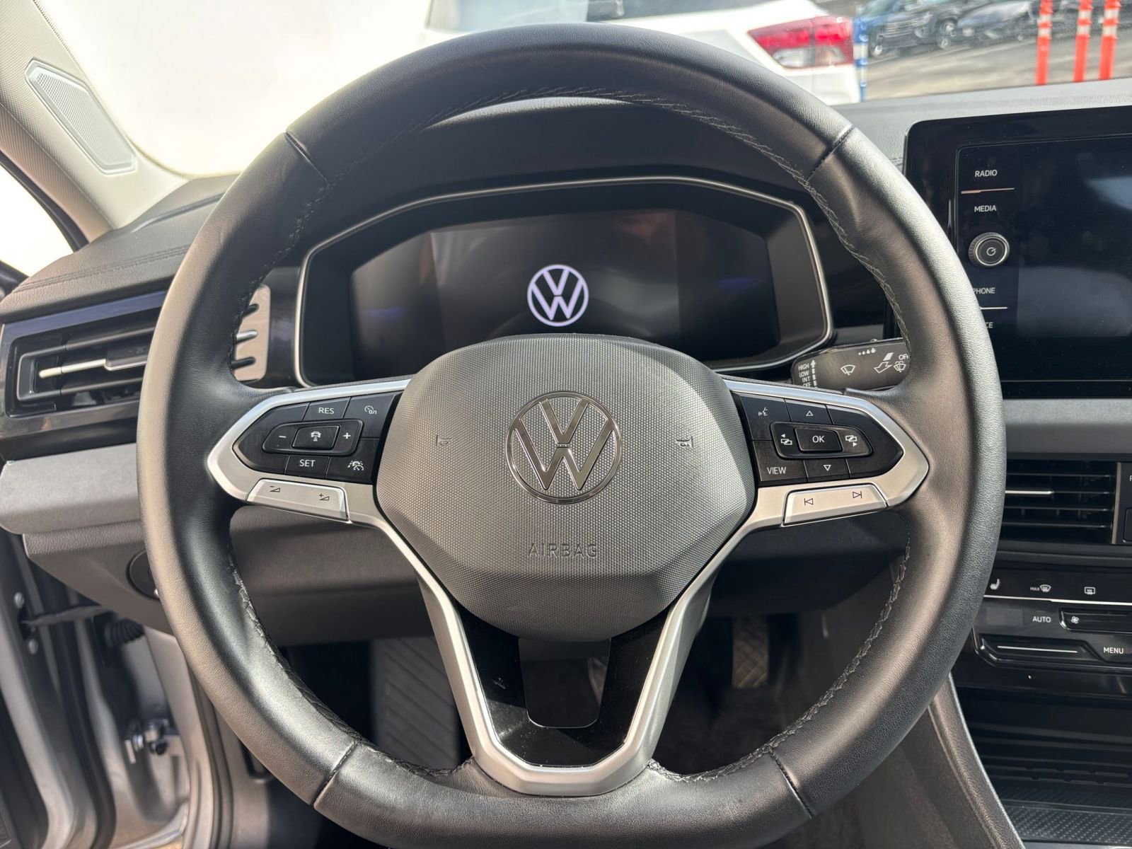 Thumbnail: 2025 Volkswagen Jetta - 28