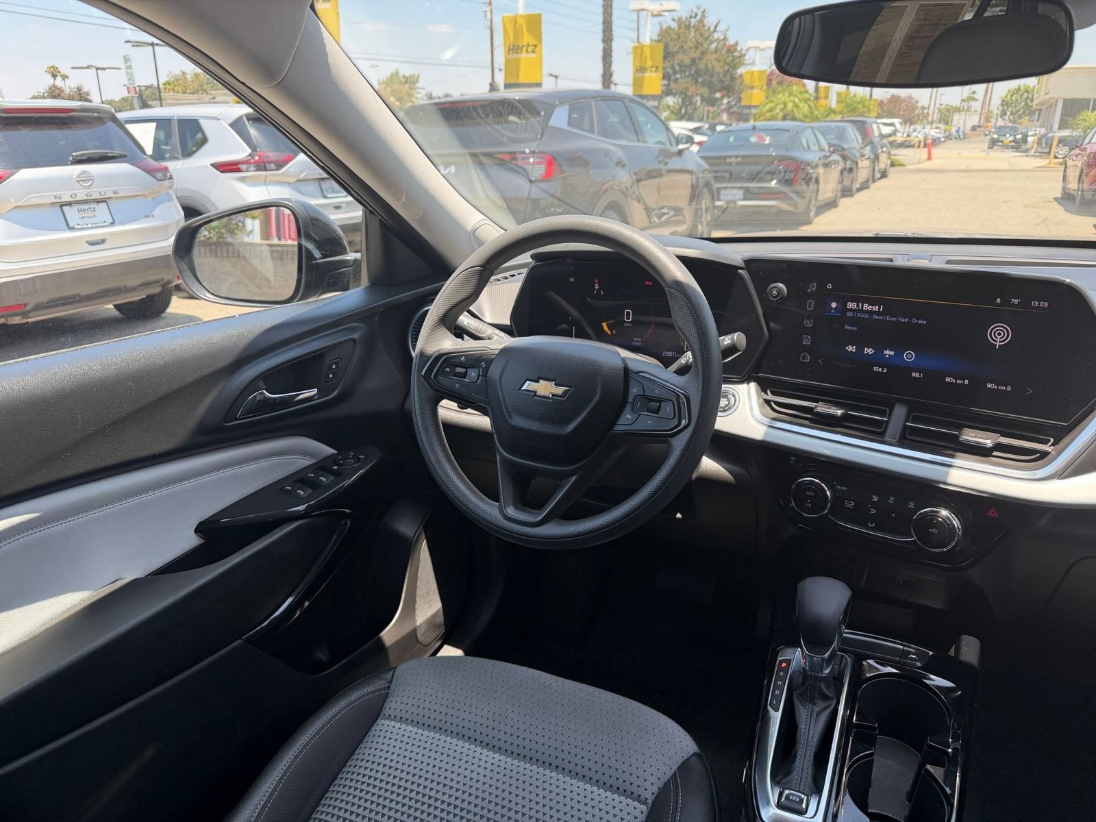 Thumbnail: 2025 Chevrolet Trax - 33