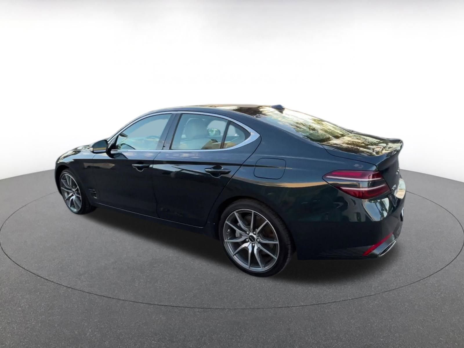 Thumbnail: 2025 Genesis G70 - 10