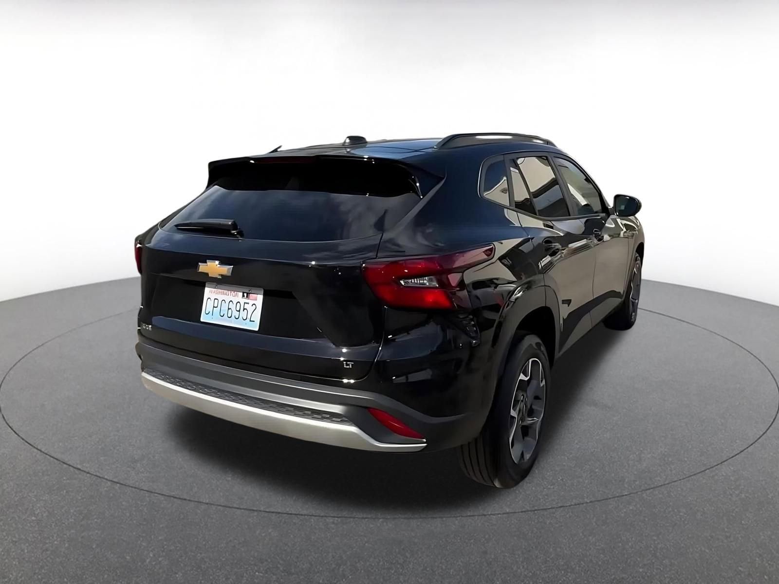 Thumbnail: 2025 Chevrolet Trax - 14