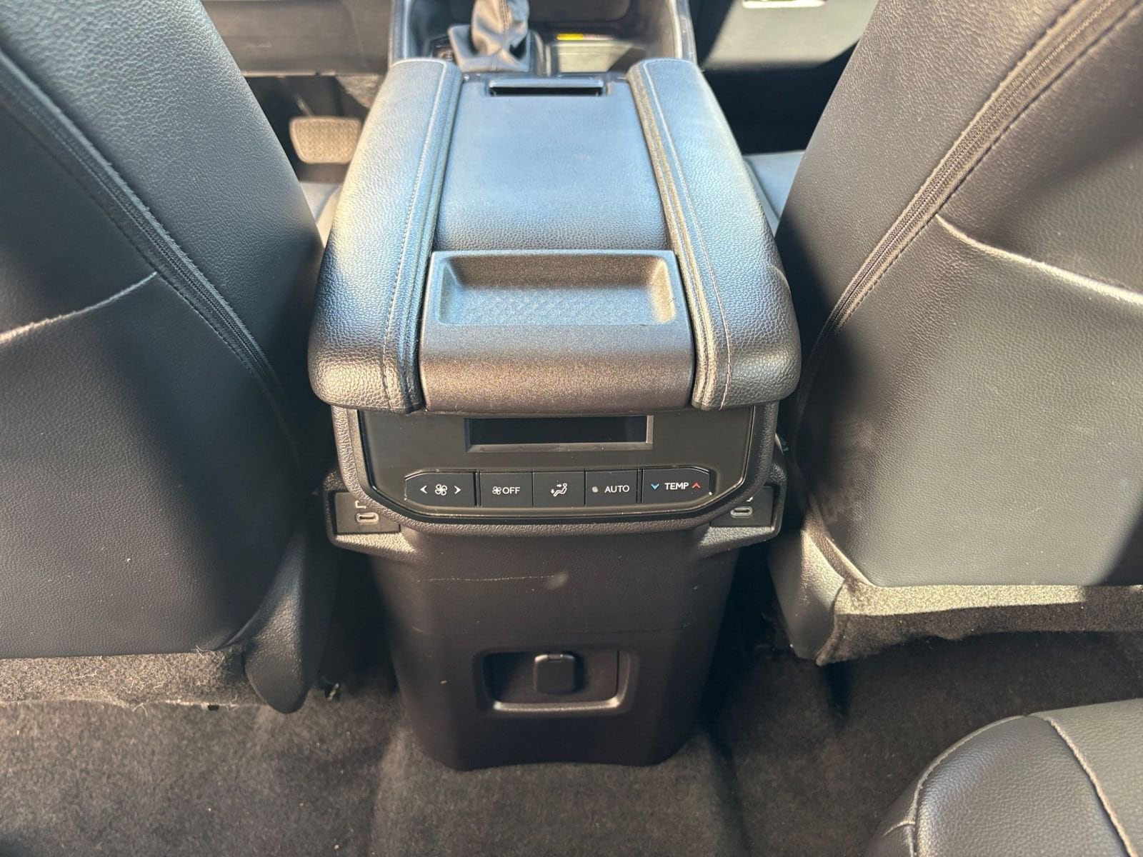 Thumbnail: 2025 Toyota Grand Highlander - 25