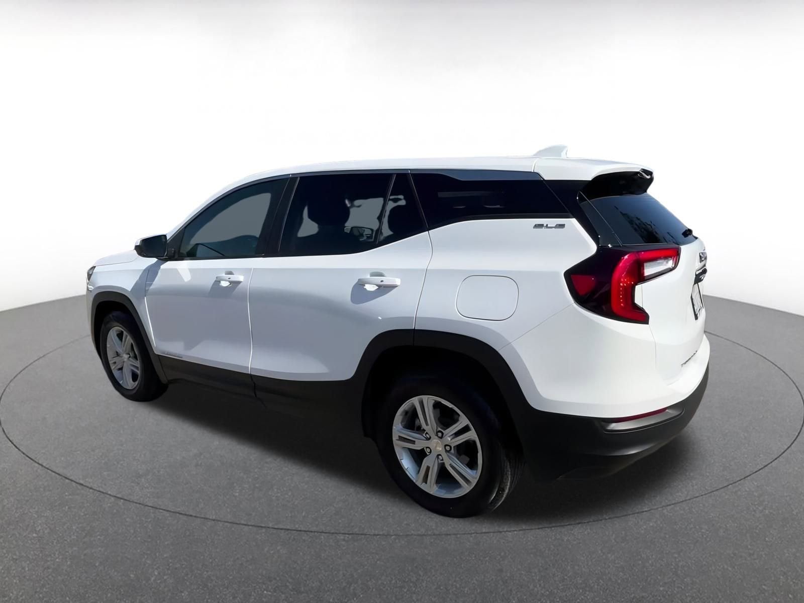 Thumbnail: 2024 GMC Terrain - 10