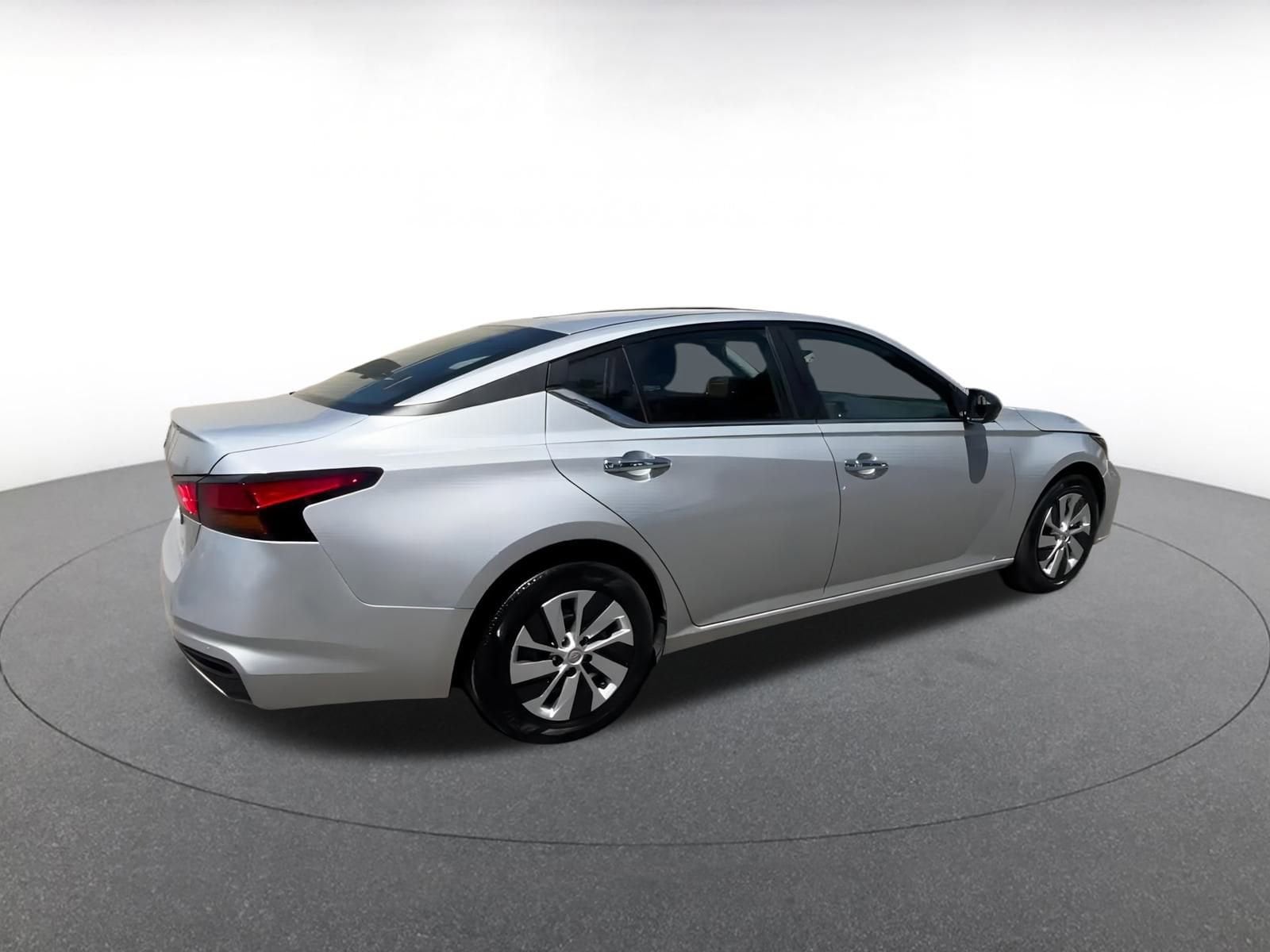 Thumbnail: 2024 Nissan Altima - 15